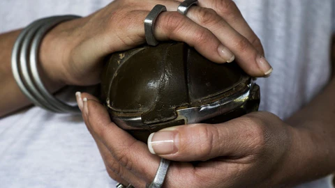 『NO WAR FACTORY（ノーワーファクトリー）』