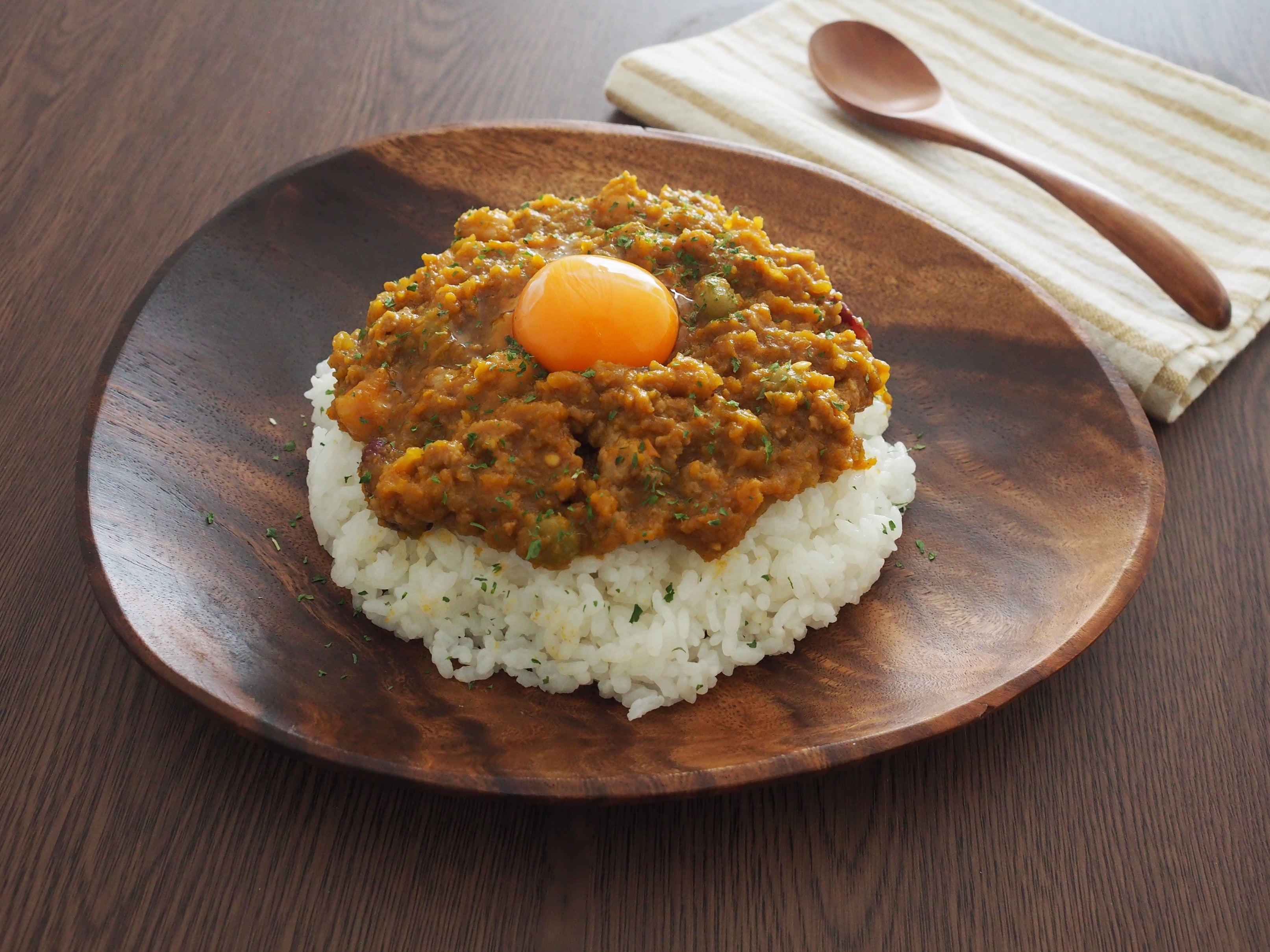 青いトマトのさわやかな酸味でさっぱりとした味わい