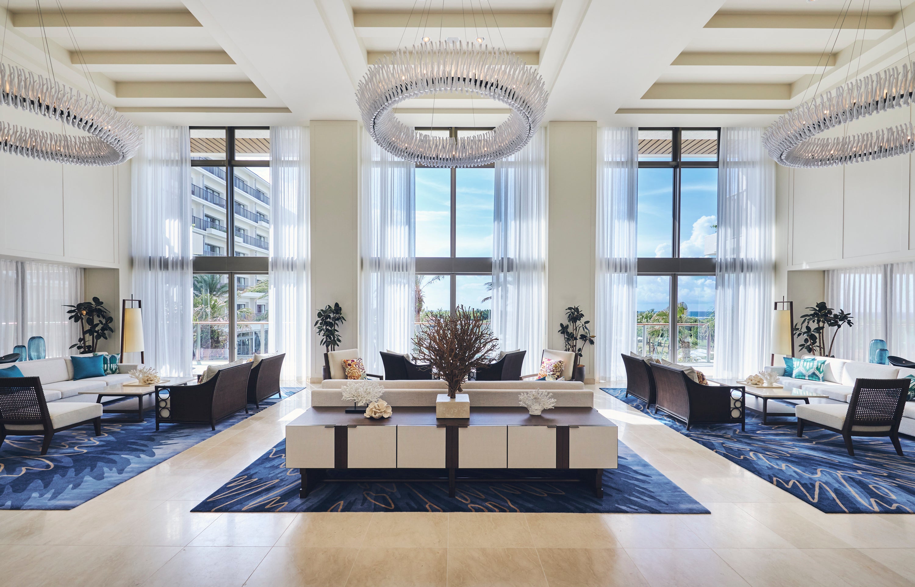 ベイウィング ロビー