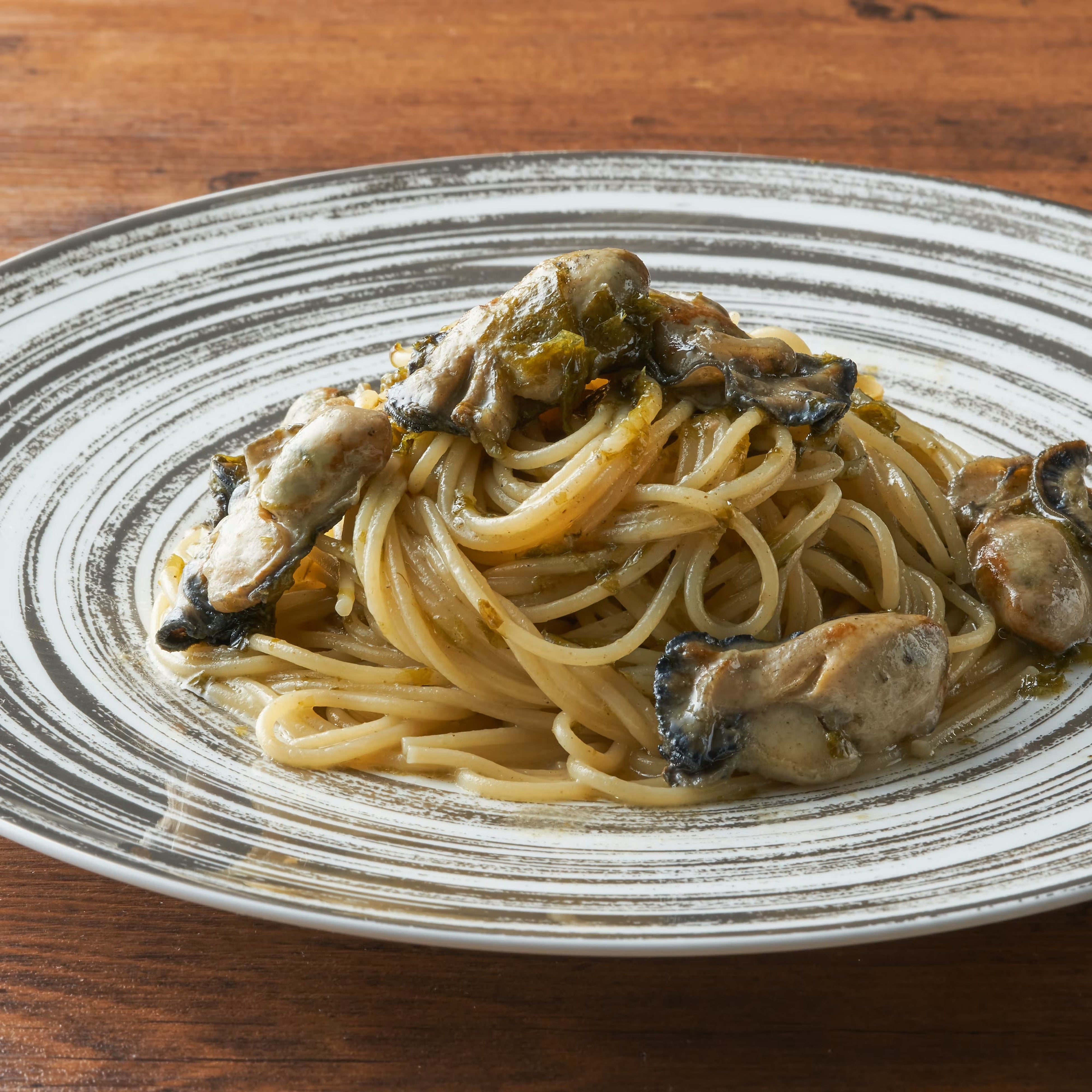 他にはないコラボ！  牡蠣とあおさのアーリオオーリオ