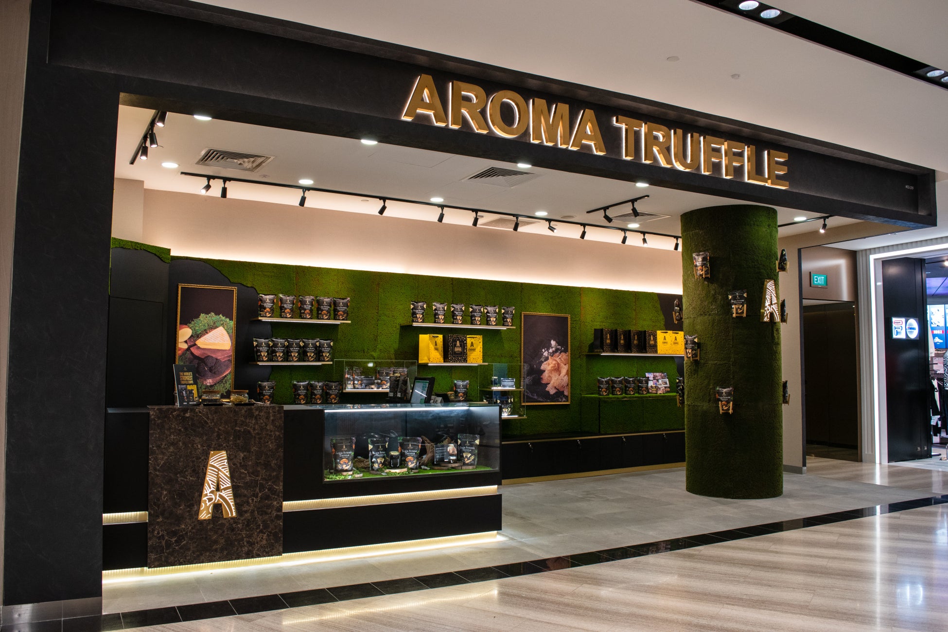 トリュフ業界震撼。極上トリュフチップス「AROMA TRUFFLE」世界10ヵ国以上に展開。明日4/27(水)〜5/3(火)まで伊勢丹 新宿