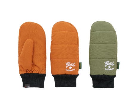 Mittens ￥9,350  ©IL BISONTE