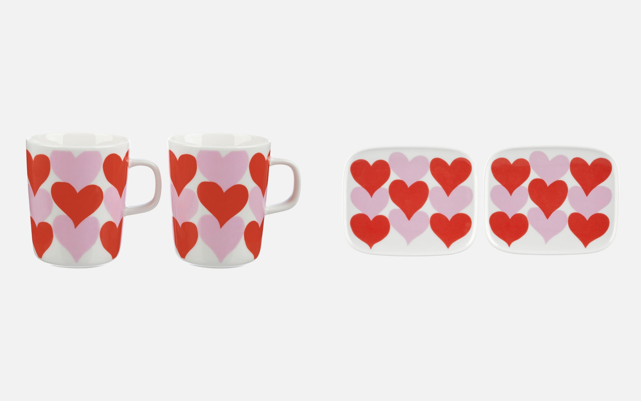 (左)マグカップセット 7,150円 (右)プレートセット 7,150円