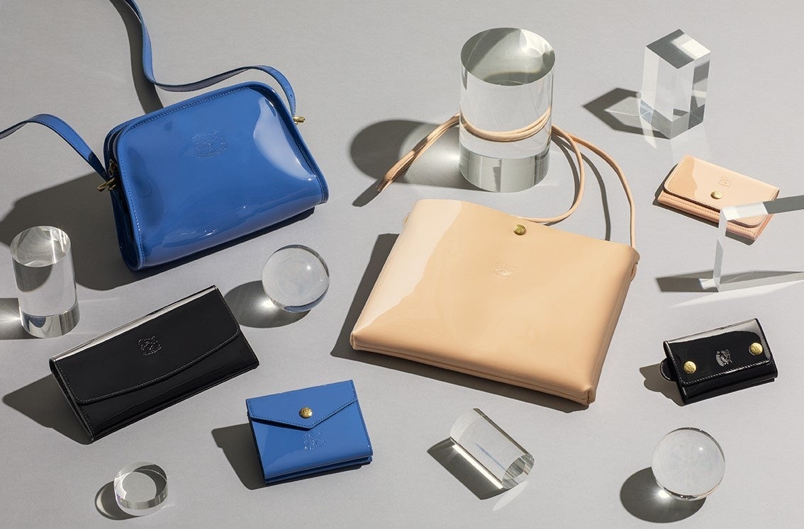 「PATENT LEATHER」 ©IL BISONTE