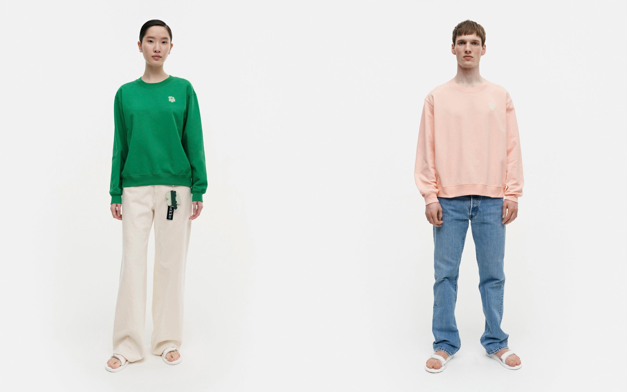 (左) スウェット ￥35,200 (右)  スウェット ￥35,200