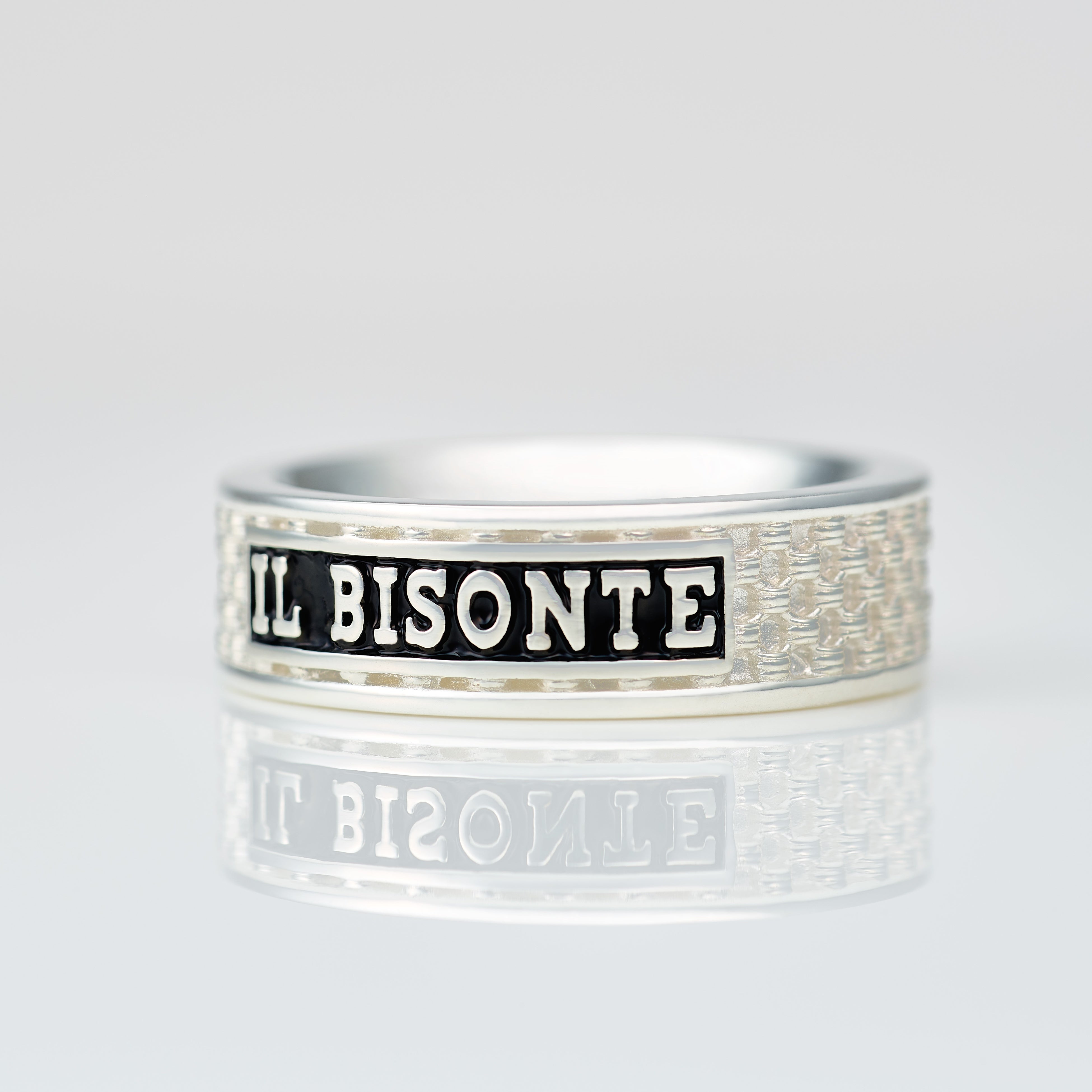 Ring〔54232900701〕26,400円 ©IL BISONTE