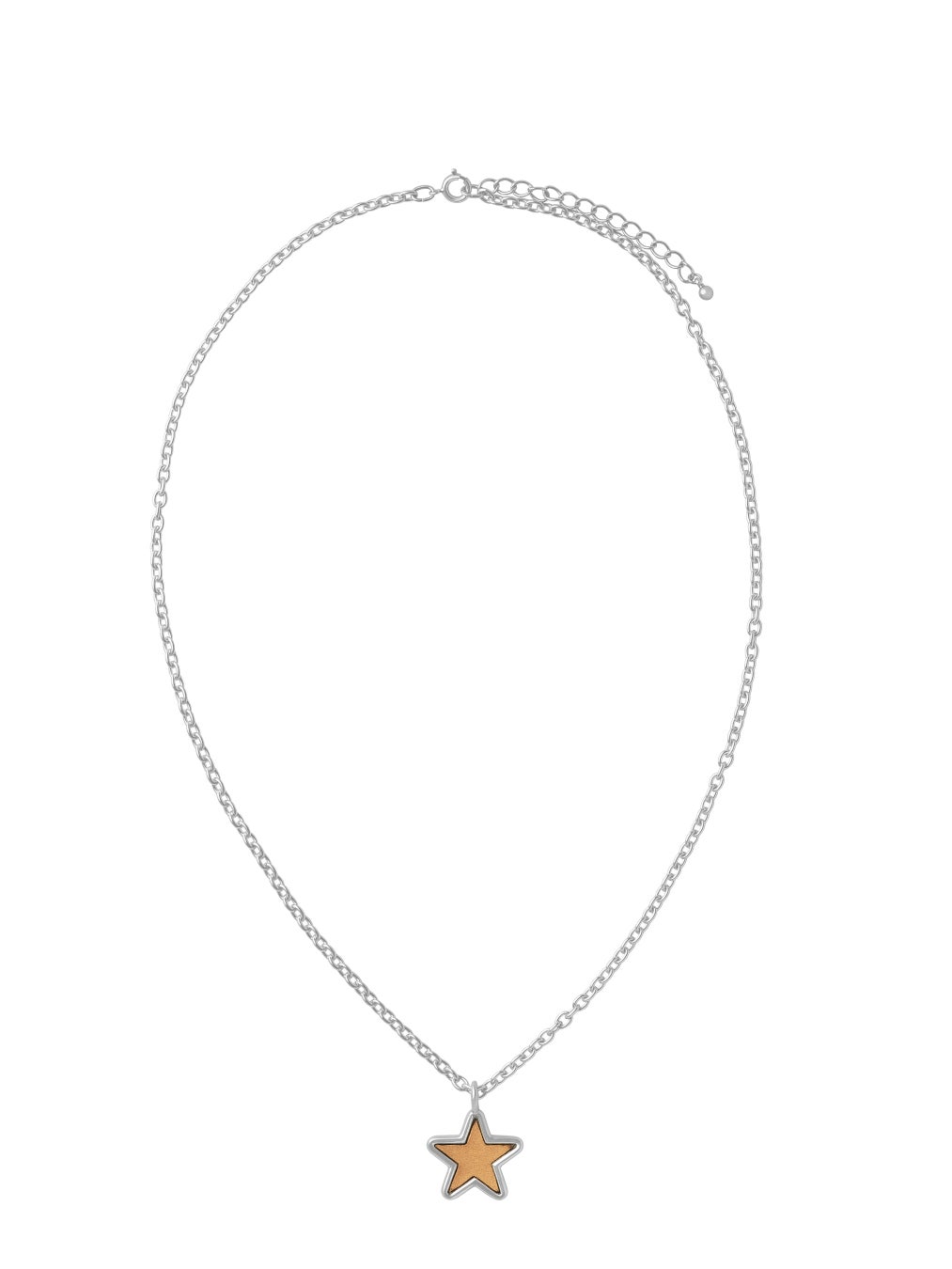 Necklace〔54232900103〕¥33,000 ©IL BISONTE
