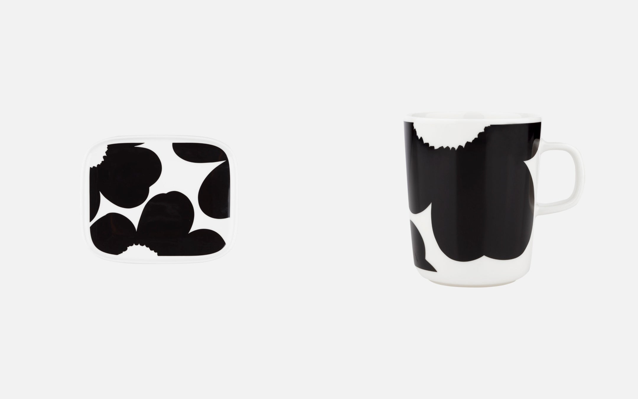 (左) 15×12cm プレート ￥3,740〈1月中旬発売予定〉 (右) 2.5dlマグカップ ￥3,740〈1月中旬発売予定〉