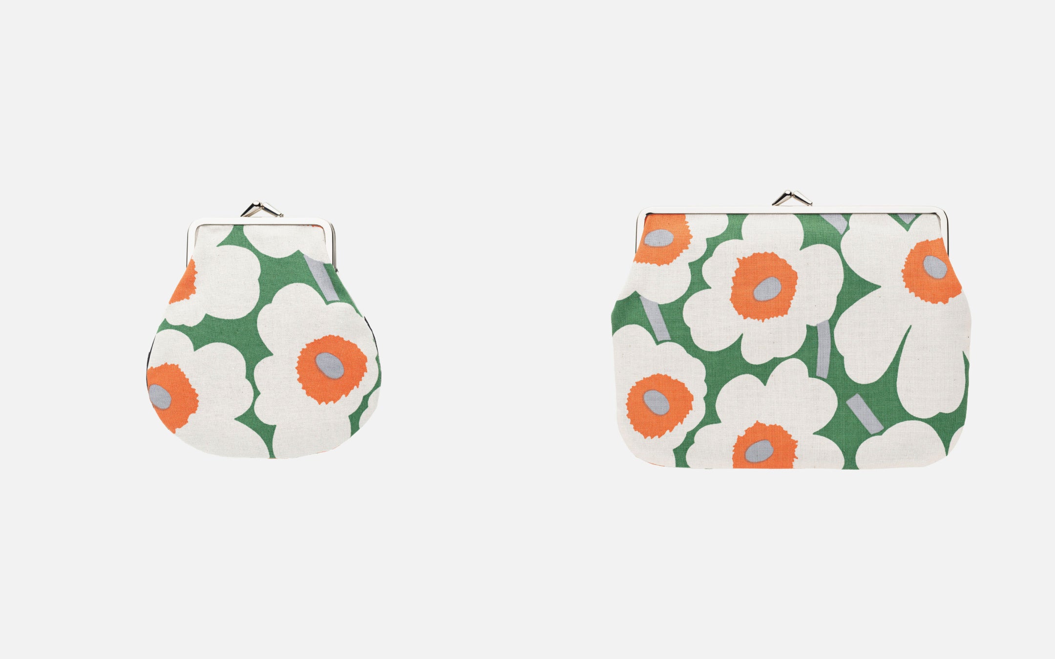 (左) Pieni Unikko ミニポーチ￥3,960 (右) Mini Unikko ポーチ￥4,730