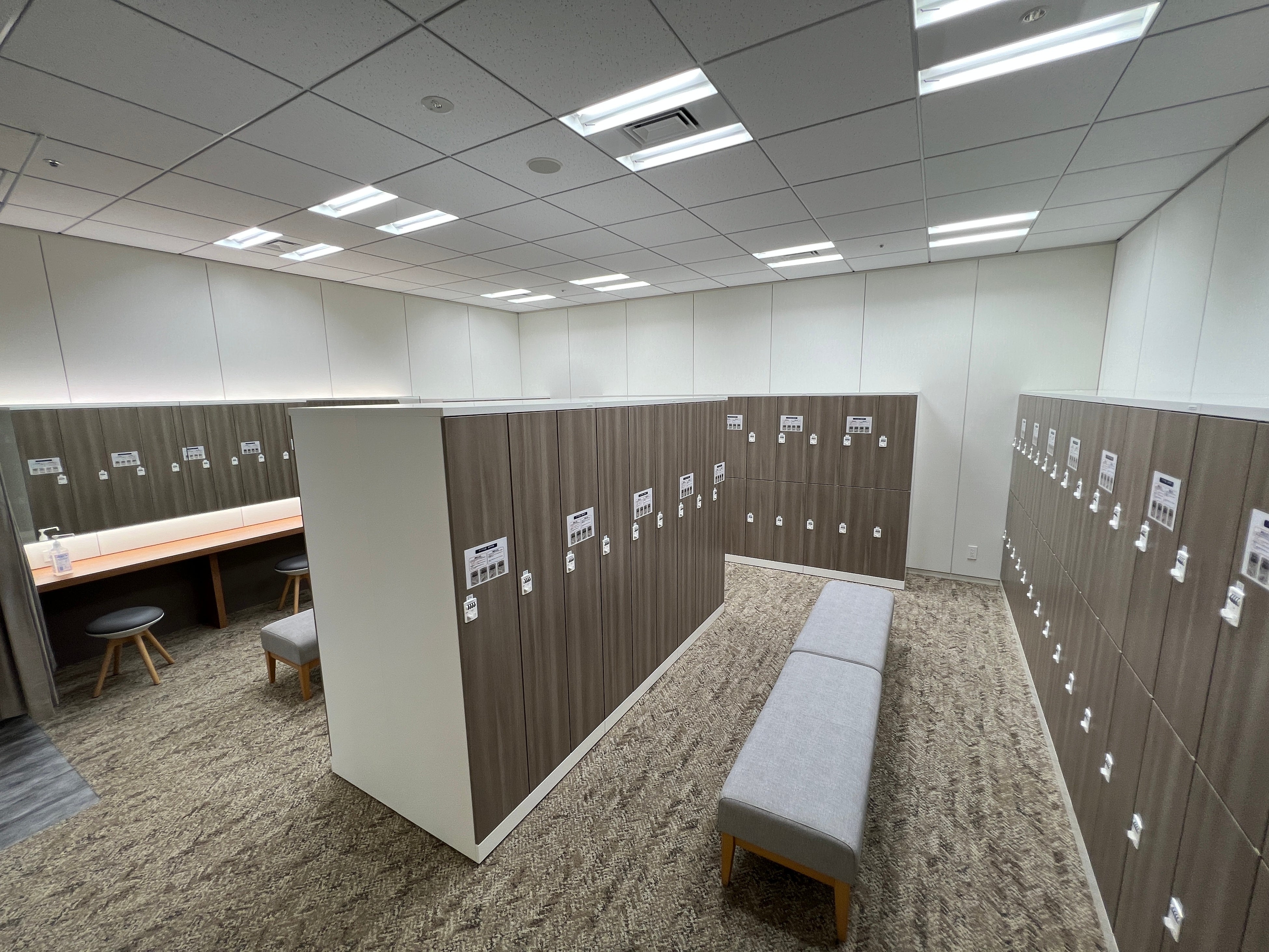 ロッカールーム