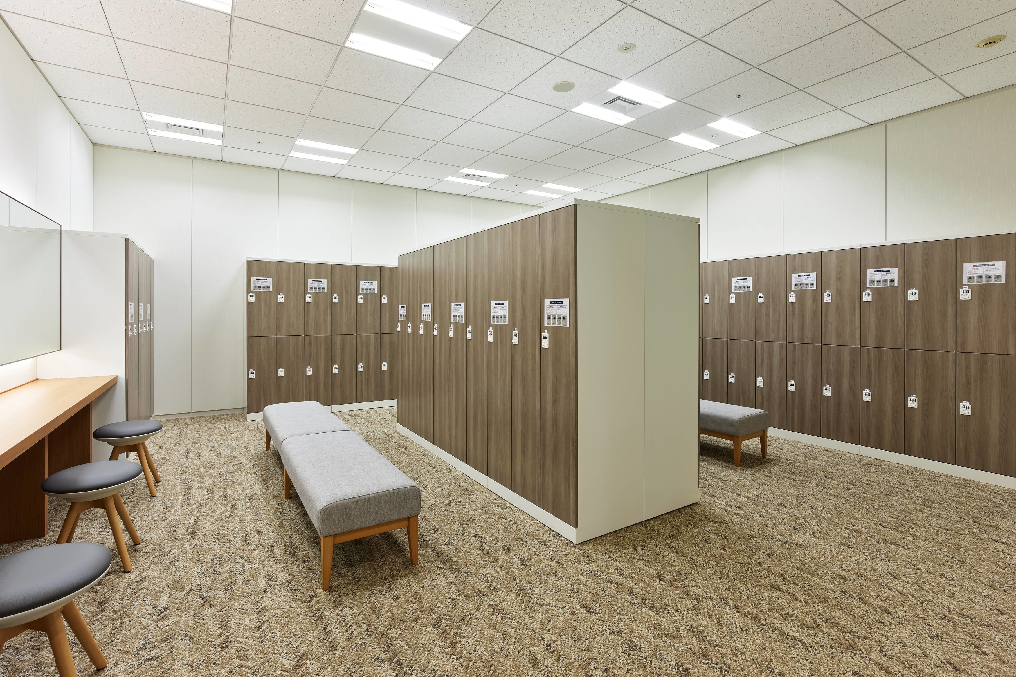 ロッカールーム