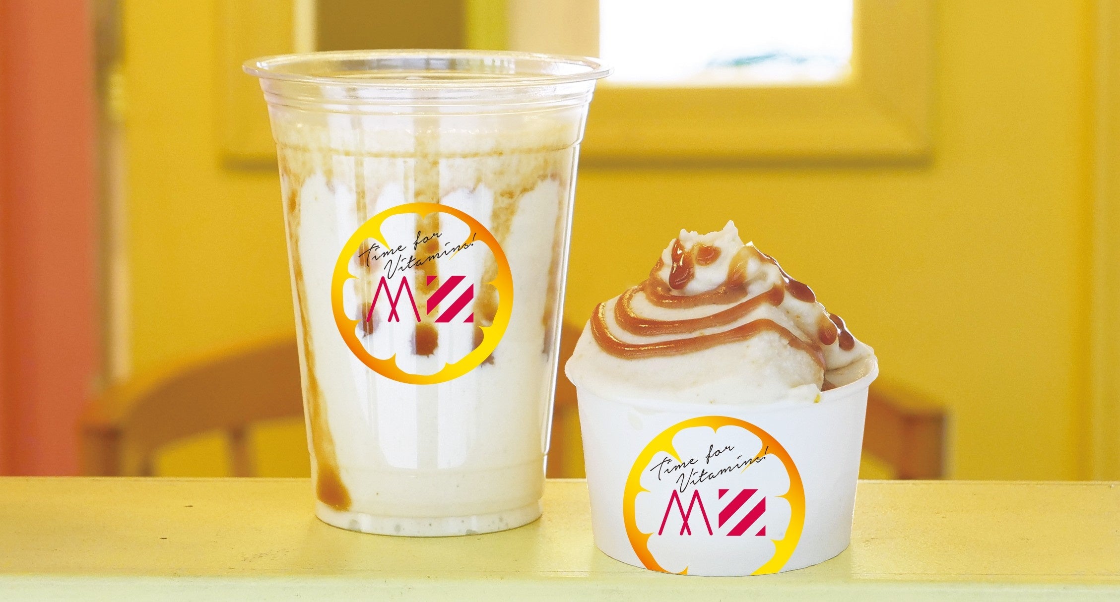 「マナラ」×「パンとエスプレッソと」　初の異業種コラボが実現！ 「じゃばらとフローズングリークヨーグルト　オレンジとアプリコットのキャラメルソース」ジェラート＆シェイクを3月17日(火)から提供開始