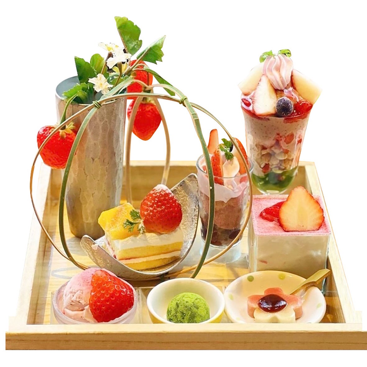 焼き釜スイーツ茶筅　イチゴ玉手箱スイーツ