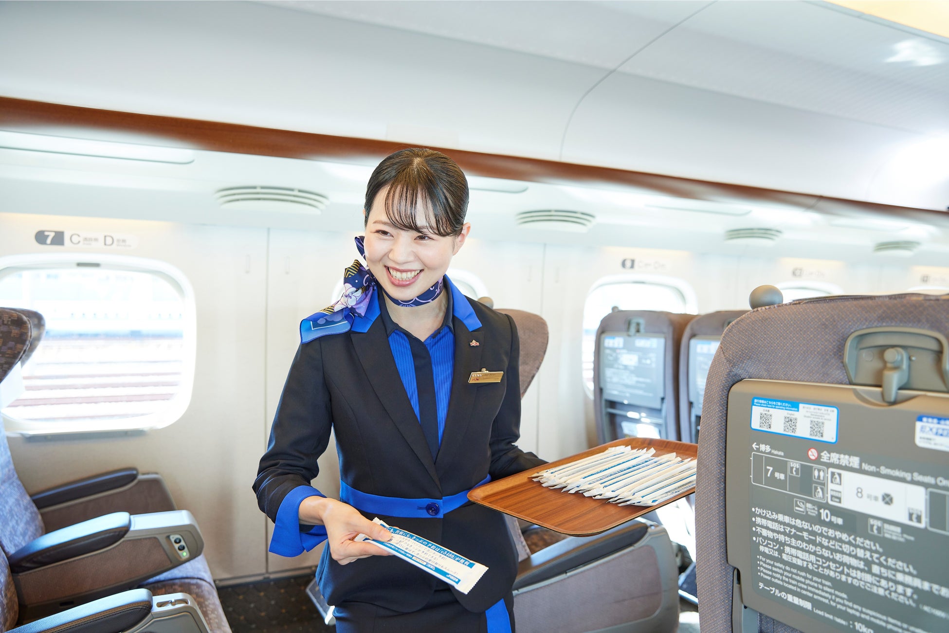 山陽新幹線パーサー 制服リニューアル! 西日本旅客鉄道株式会社のプレスリリース 山陽新幹線パーサー 制服リニューアル! 西日本旅客鉄道株式会社のプレスリリース