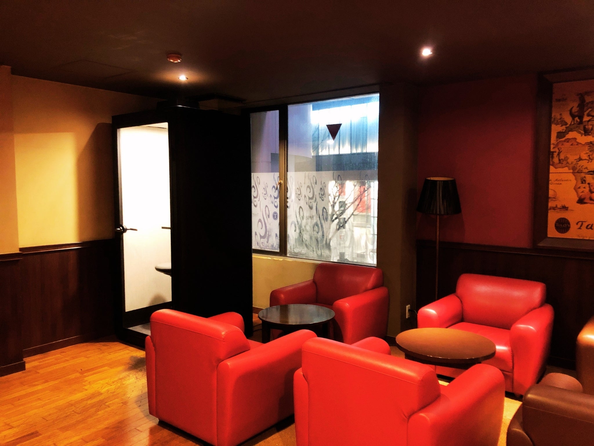 タリーズコーヒー横須賀中央店 3階 スマートワーキングブースKOLO