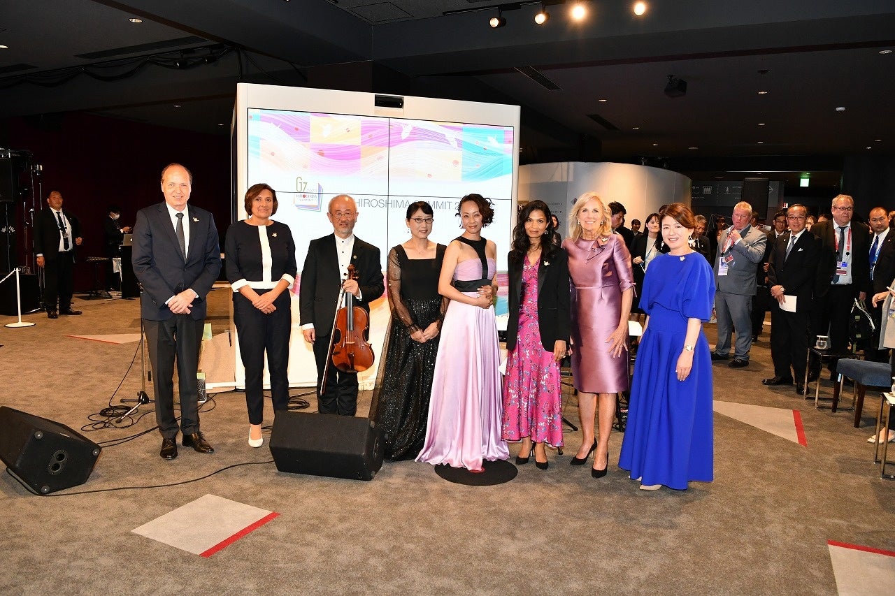 パートナーズとの記念写真