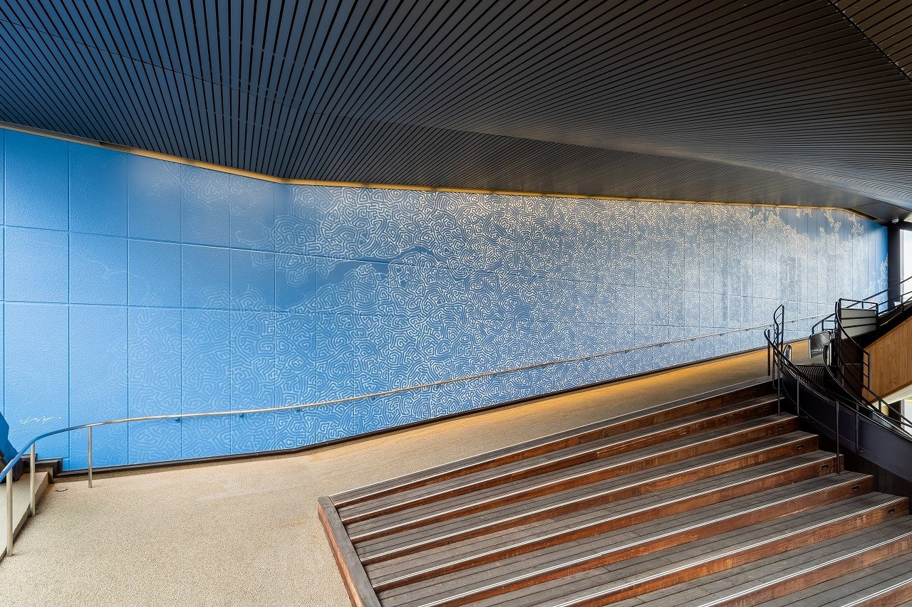 ４層目 山本基氏「青天の小径」