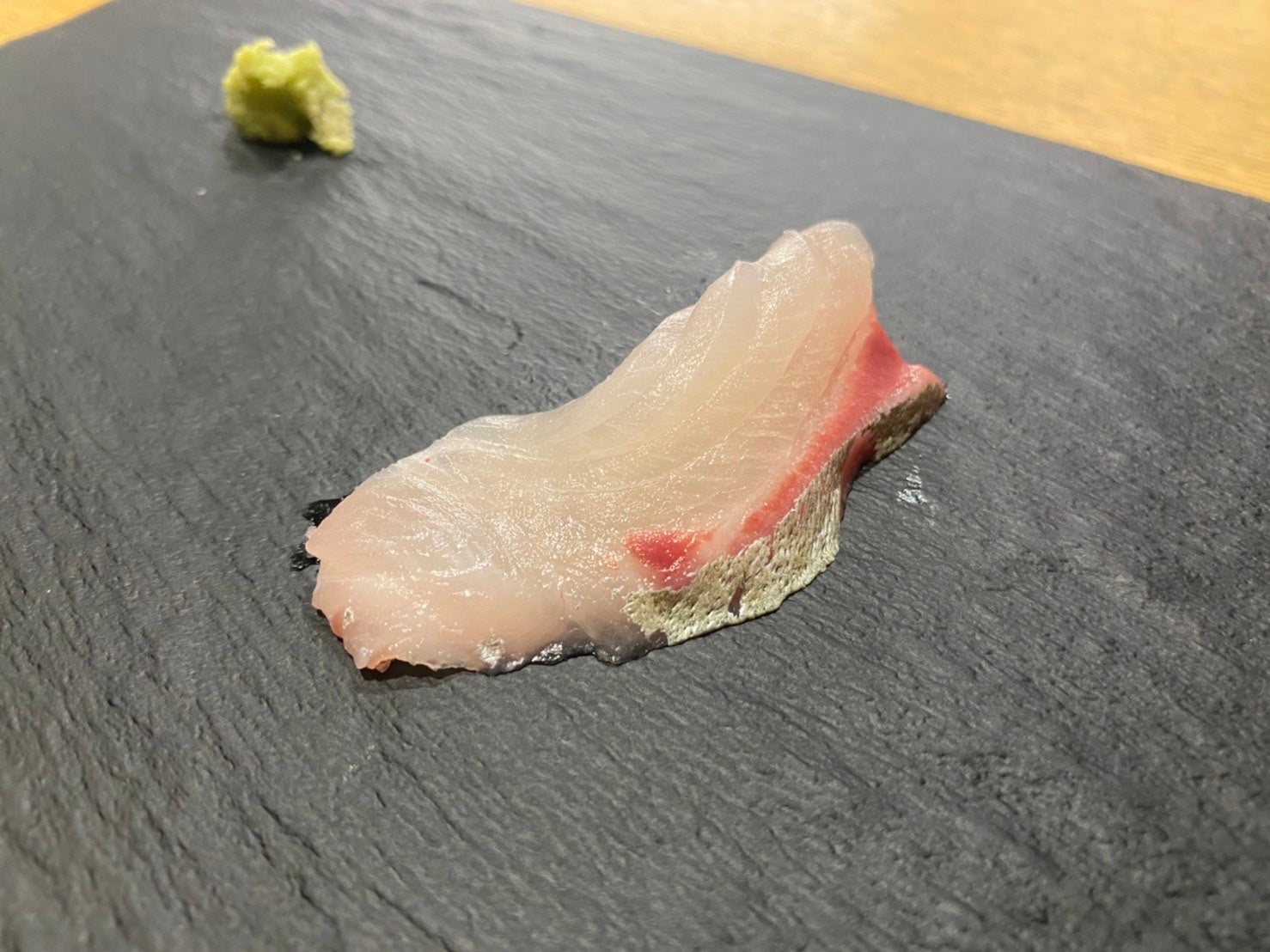 程よく脂の乗ったシマアジ