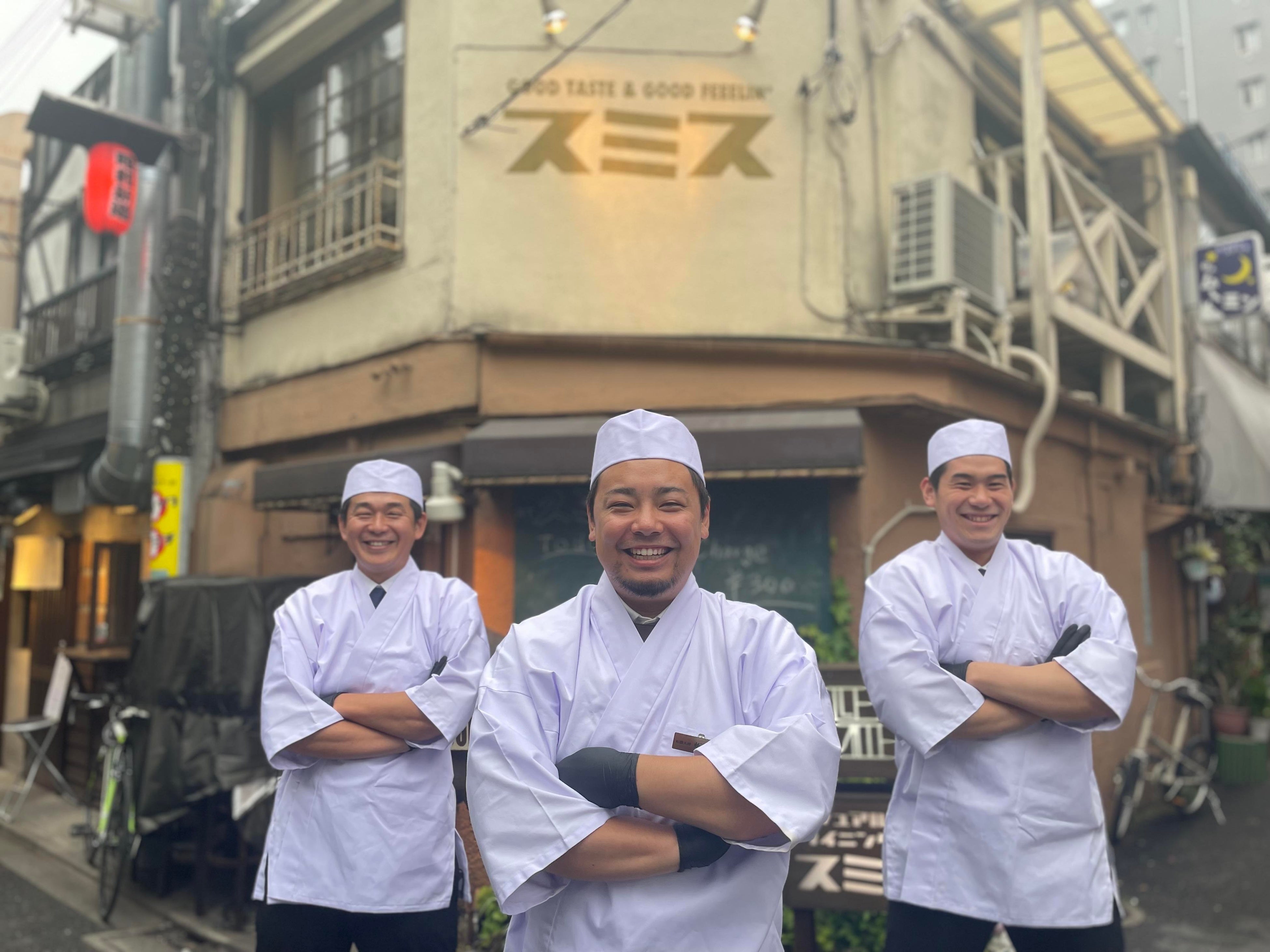 中央：株式会社ユニポテンシャル代表 蛎田　右：ユニポテンシャル社員 平　左：5歳