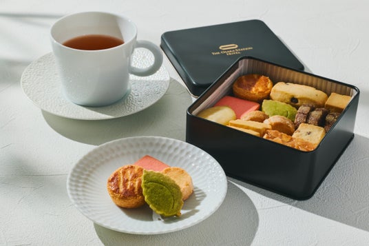 【大阪ステーションホテル、オートグラフ コレクション】美味しさを届ける新ギフトがオンラインショップに登場 10種の味わいを楽しめるクッキー缶とルームサービスで誕生したオリジナルビーフカレーを発売 【大阪ステーションホテル、オートグラフ コレクション】美味しさを届ける新ギフトがオンラインショップに登場 10種の味わいを楽しめるクッキー缶とルームサービスで誕生したオリジナルビーフカレーを発売