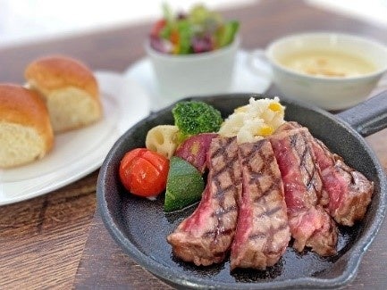 「国産牛ロース肉のステーキセット」