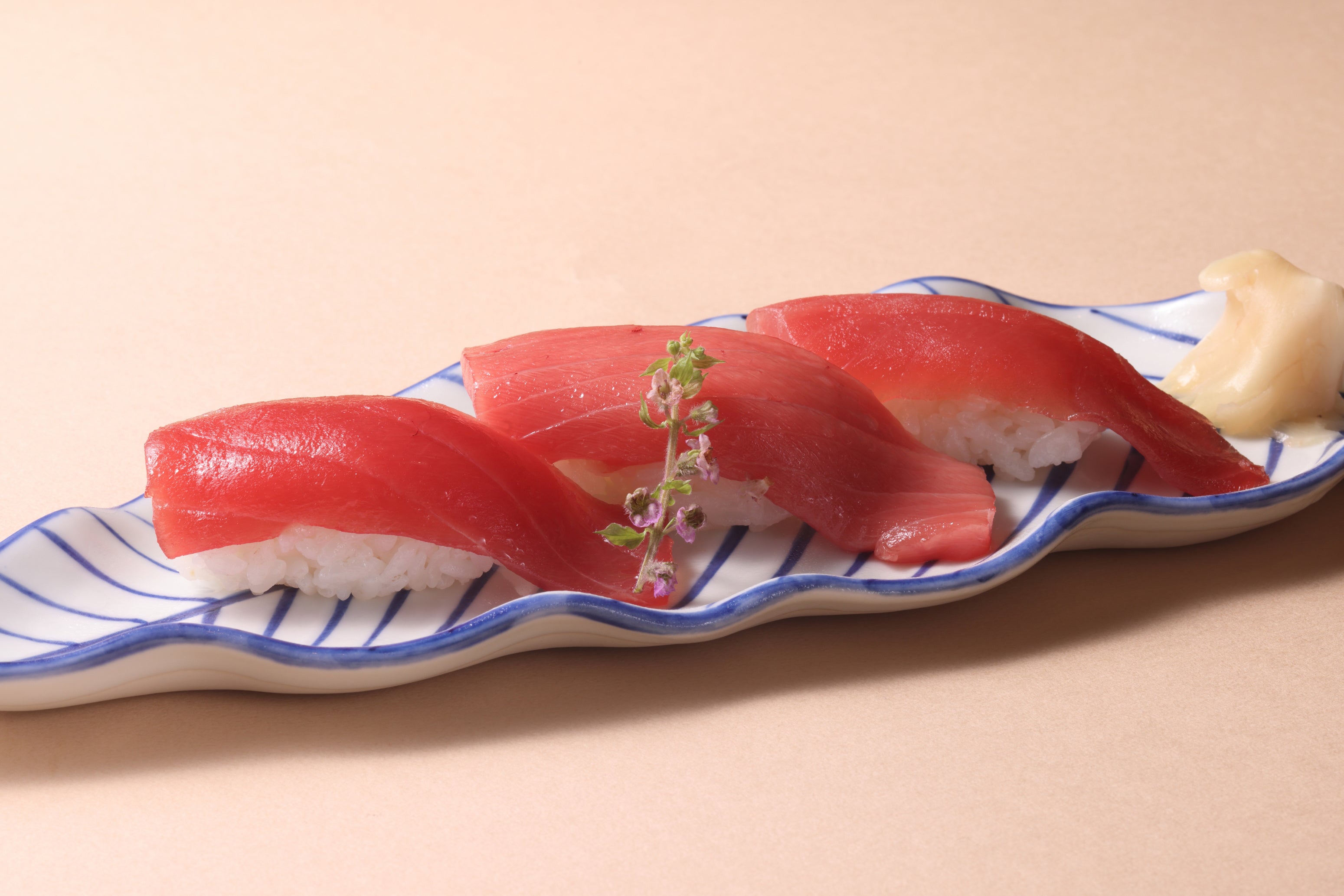 ※【ディナー限定】まぐろの握り寿司 （本まぐろ、メバチまぐろ、キハダまぐろ）イメージ