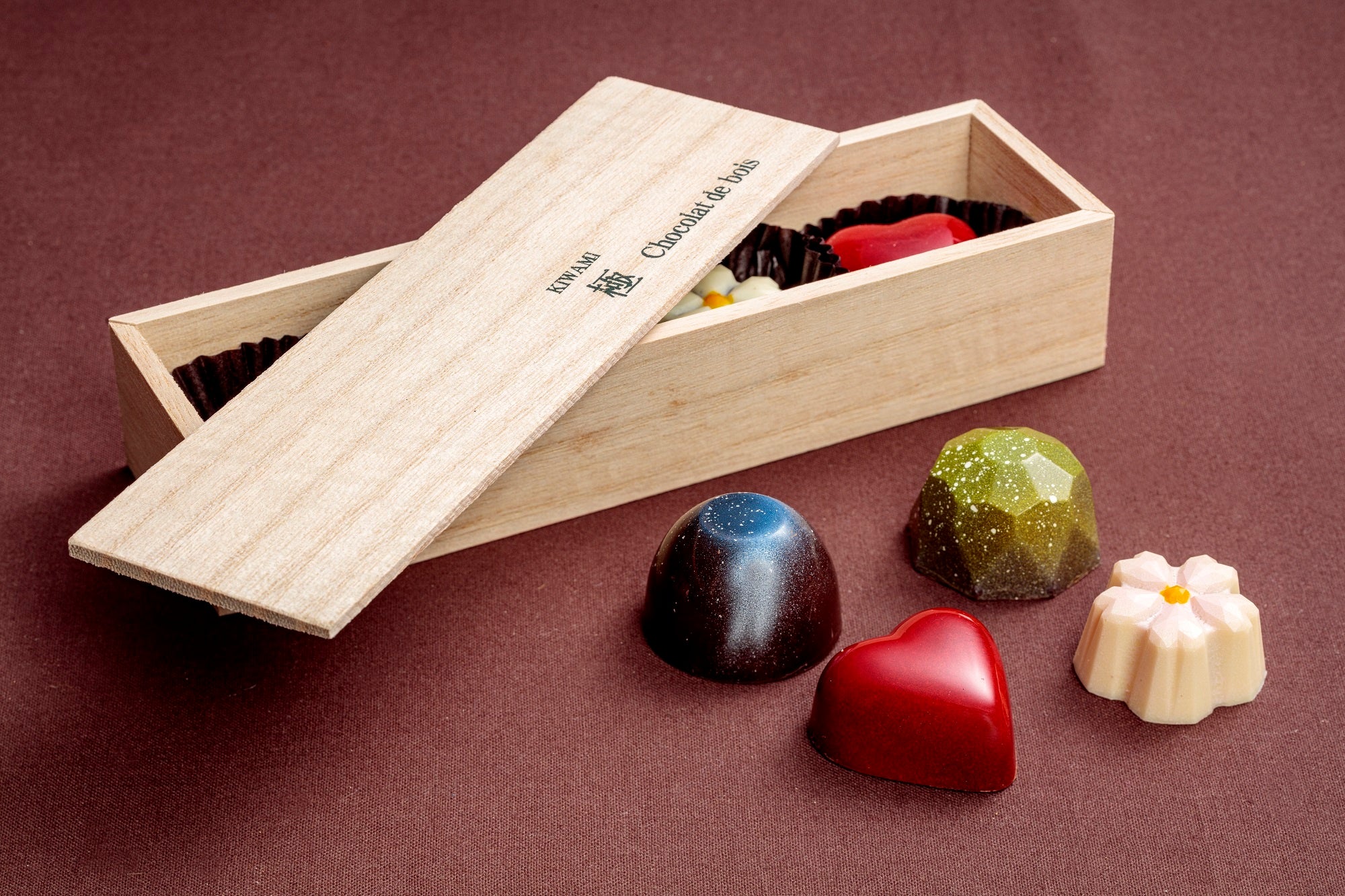 「極（kiwami）ショコラ・ド・ボア」