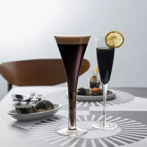 （左）ブラックベルベット　（右）チャコールレモネード