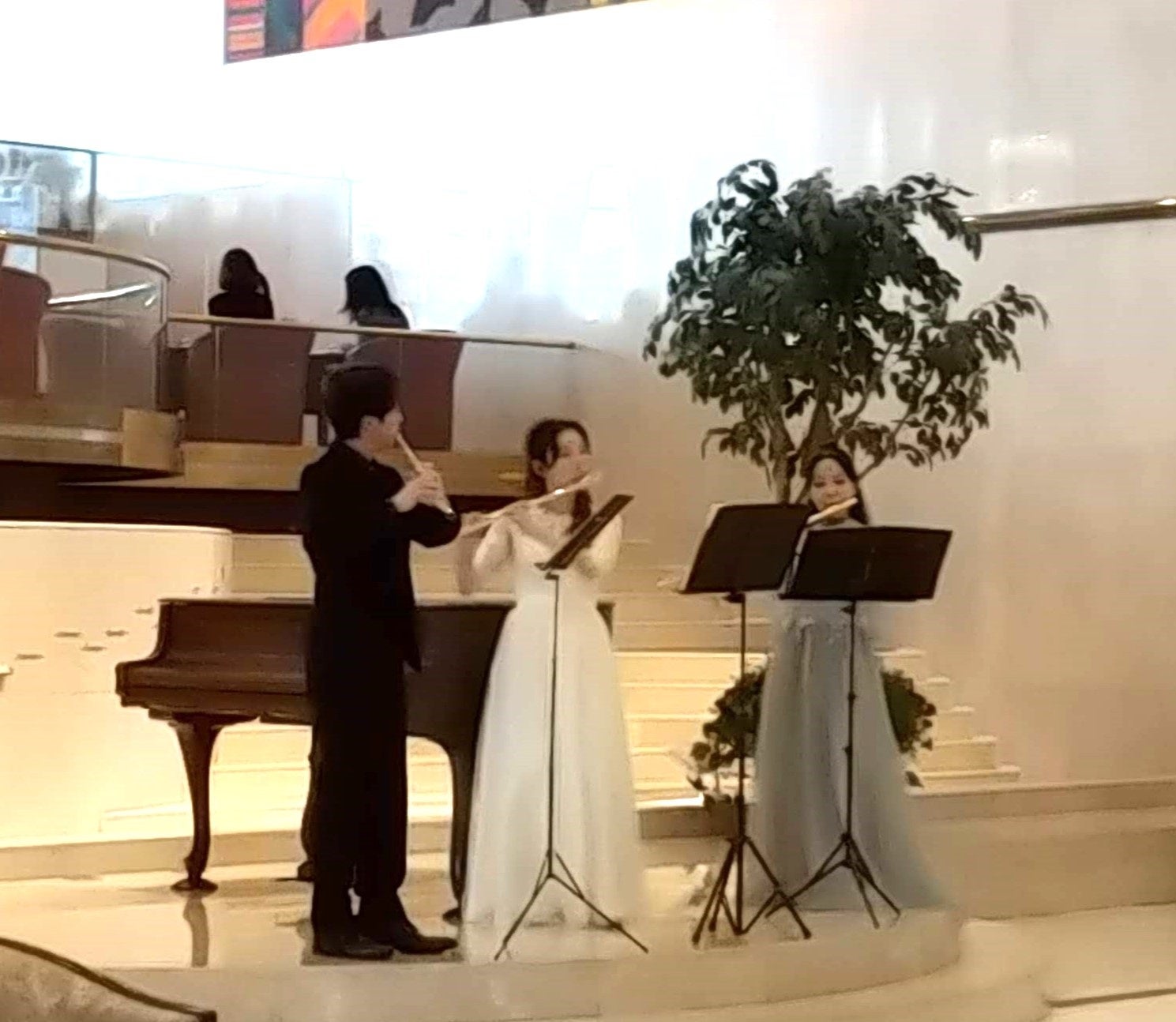 2022年ロビー演奏の様子