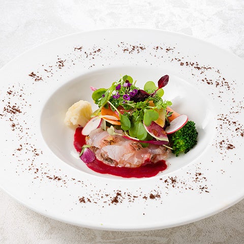 フレンチレストラン「フルーヴ」