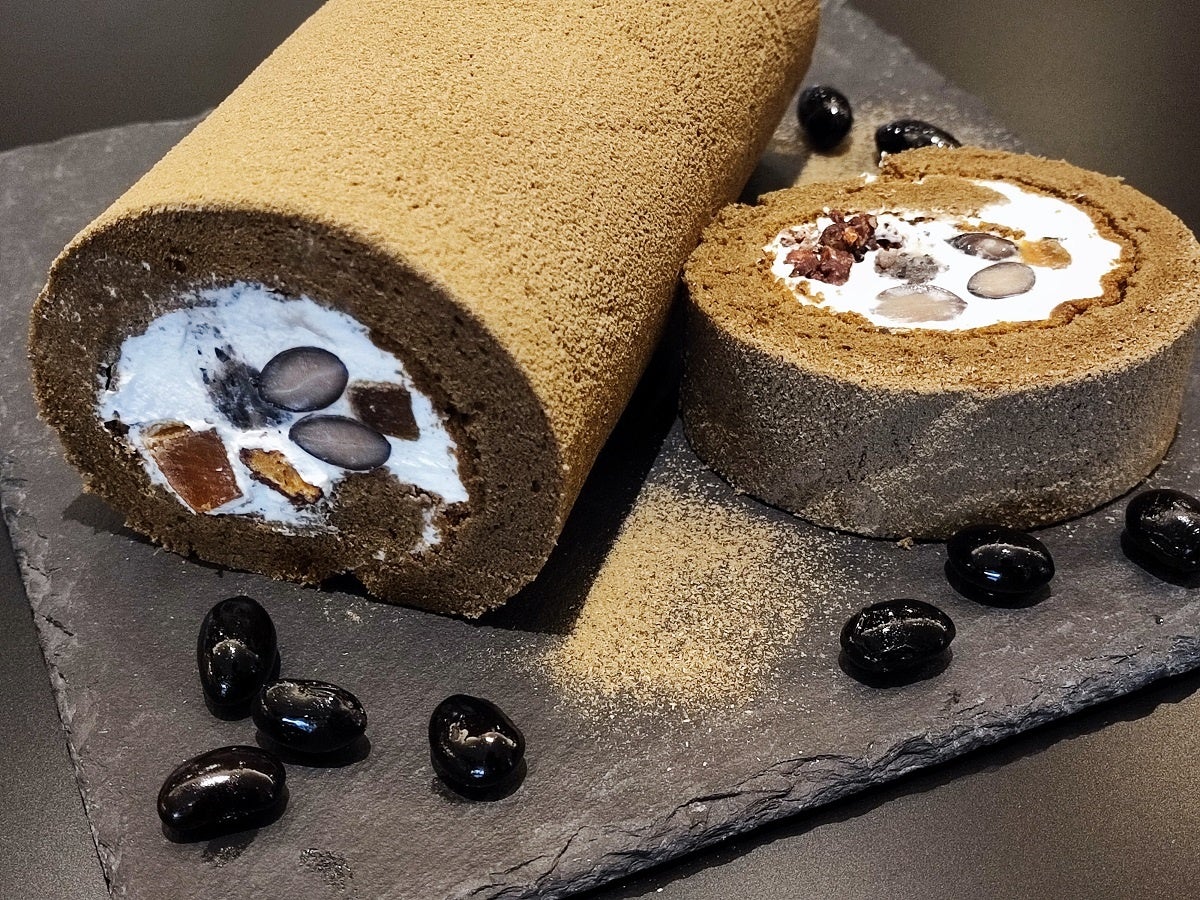 ホテルヴィスキオ尼崎「丹波黒豆のほうじ茶ロール」