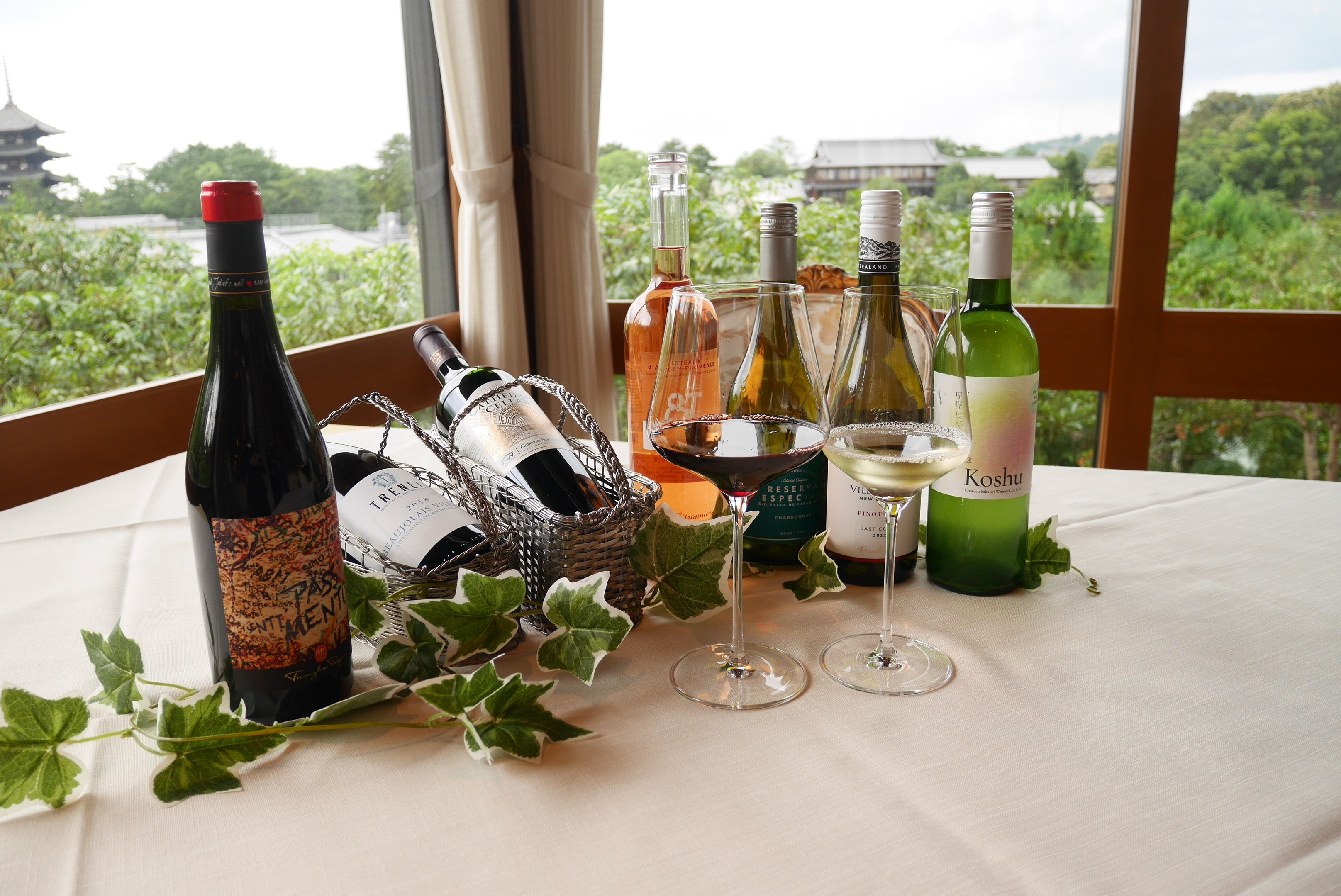 ソムリエセレクトワインも数種ご用意