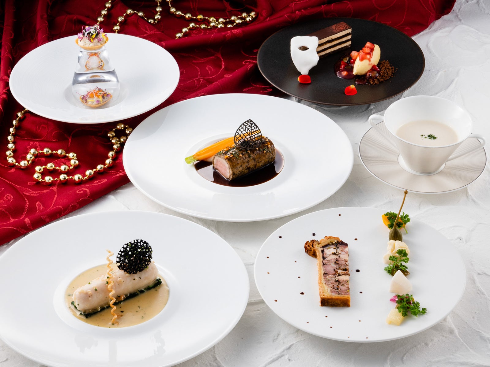 ホテルグランヴィア大阪 ミュージカル オペラ座の怪人 の世界に浸る 食の ホテルグランヴィア大阪 が 劇団四季 との初コラボレーションメニューを販売 Jr西日本ホテルズのプレスリリース