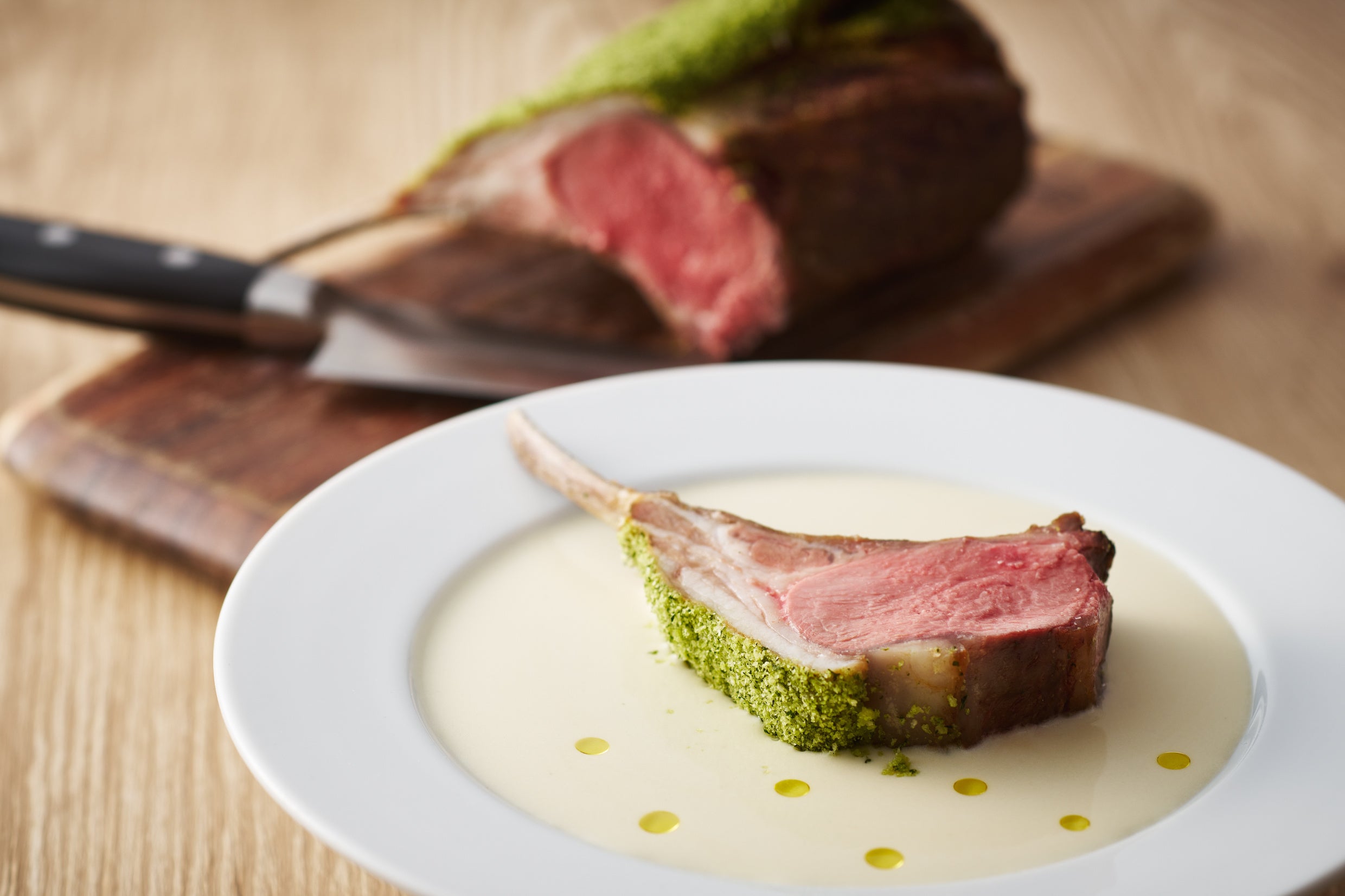 【5月のメニュー】仔羊のペルシヤード　ポテトとニンニクのソース　 ※イメージ