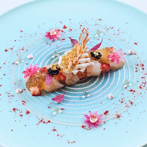 福井県産’’甘えび’’とロゼスパークリングのジュレ ～キャビア添え～