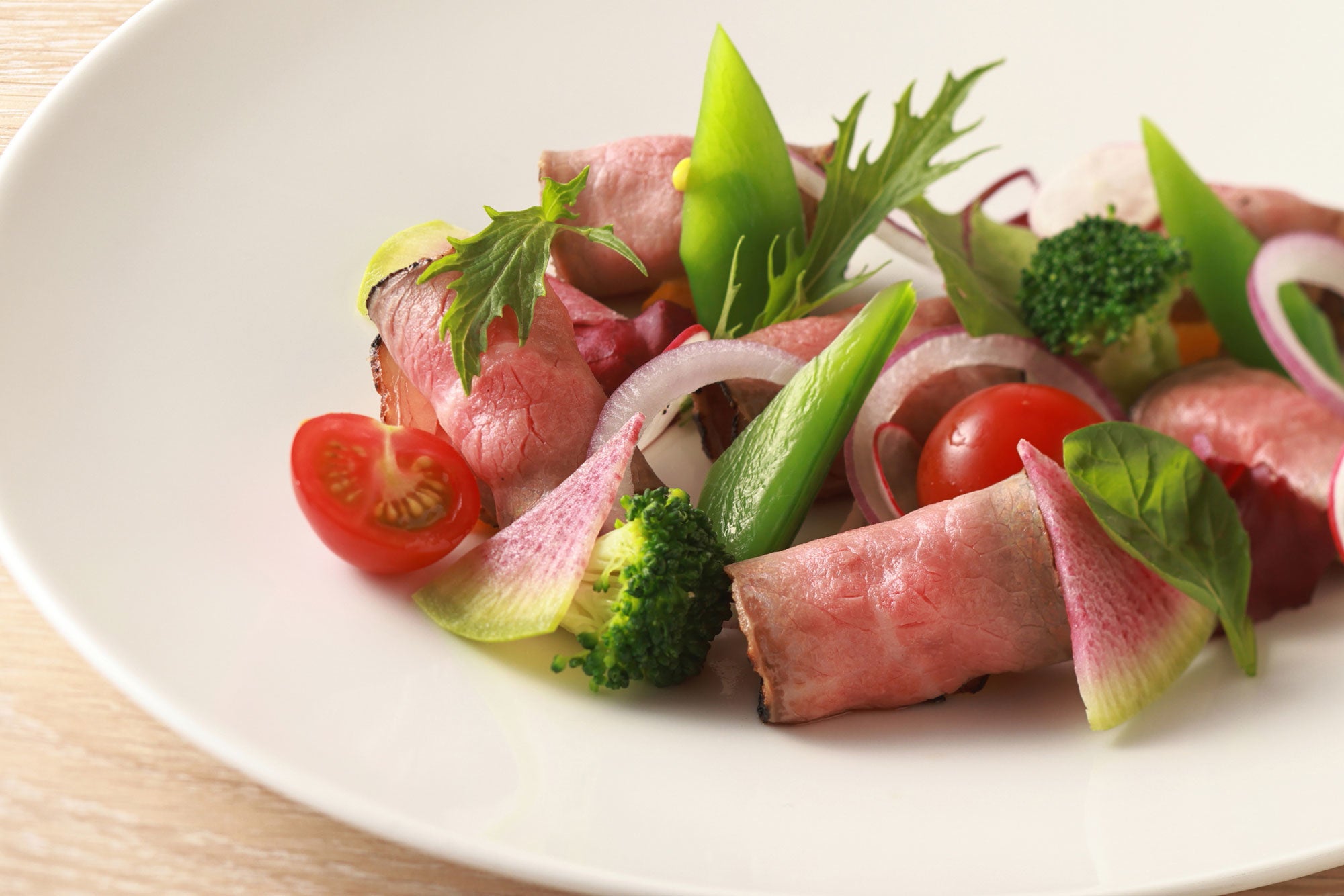 黒毛和牛のローストビーフサラダ