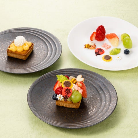 デコレーション体験付きのスイーツ（贅沢Wコース）