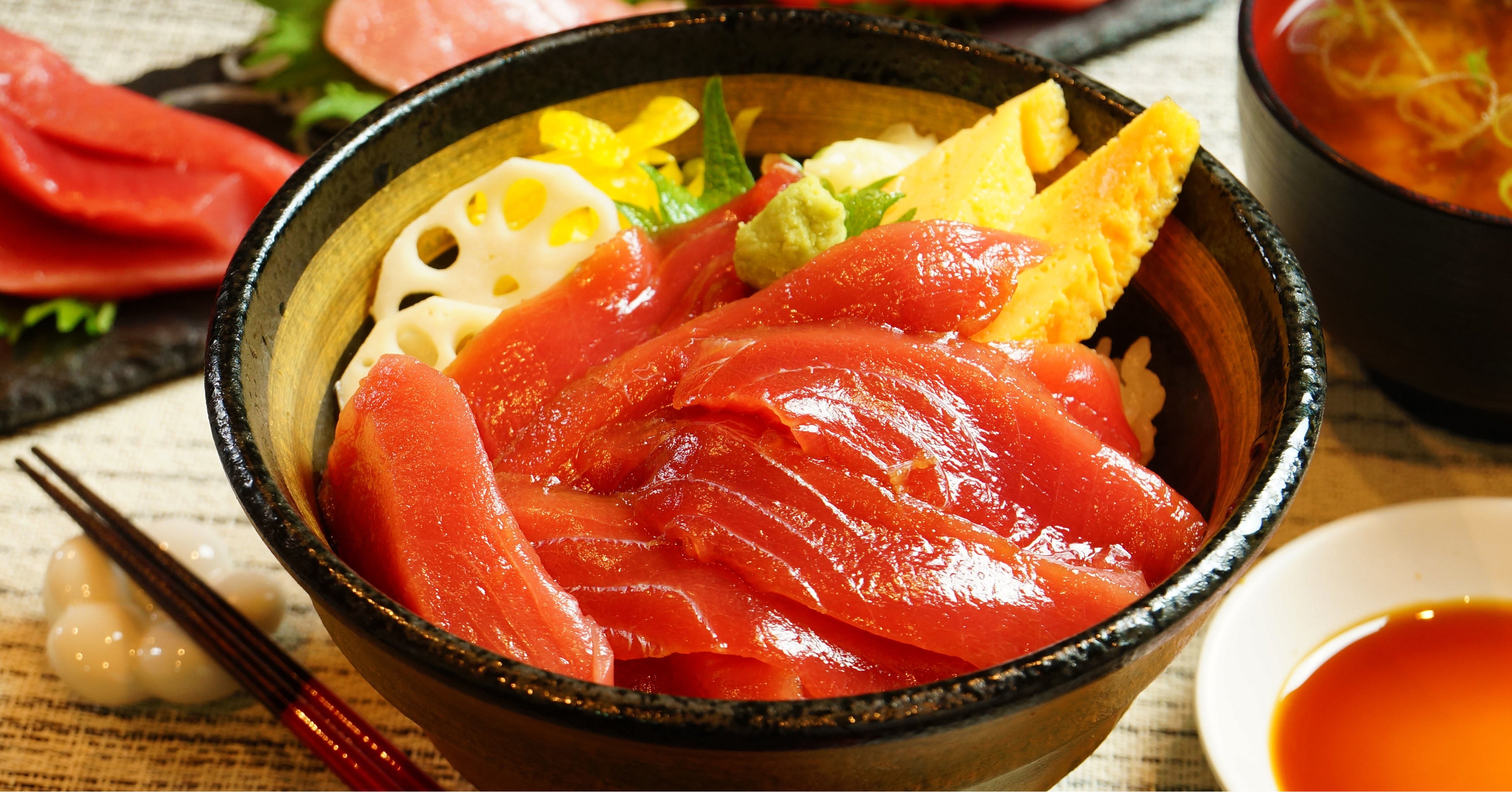 届いた国産本マグロは漬け丼にするのもオススメだ。