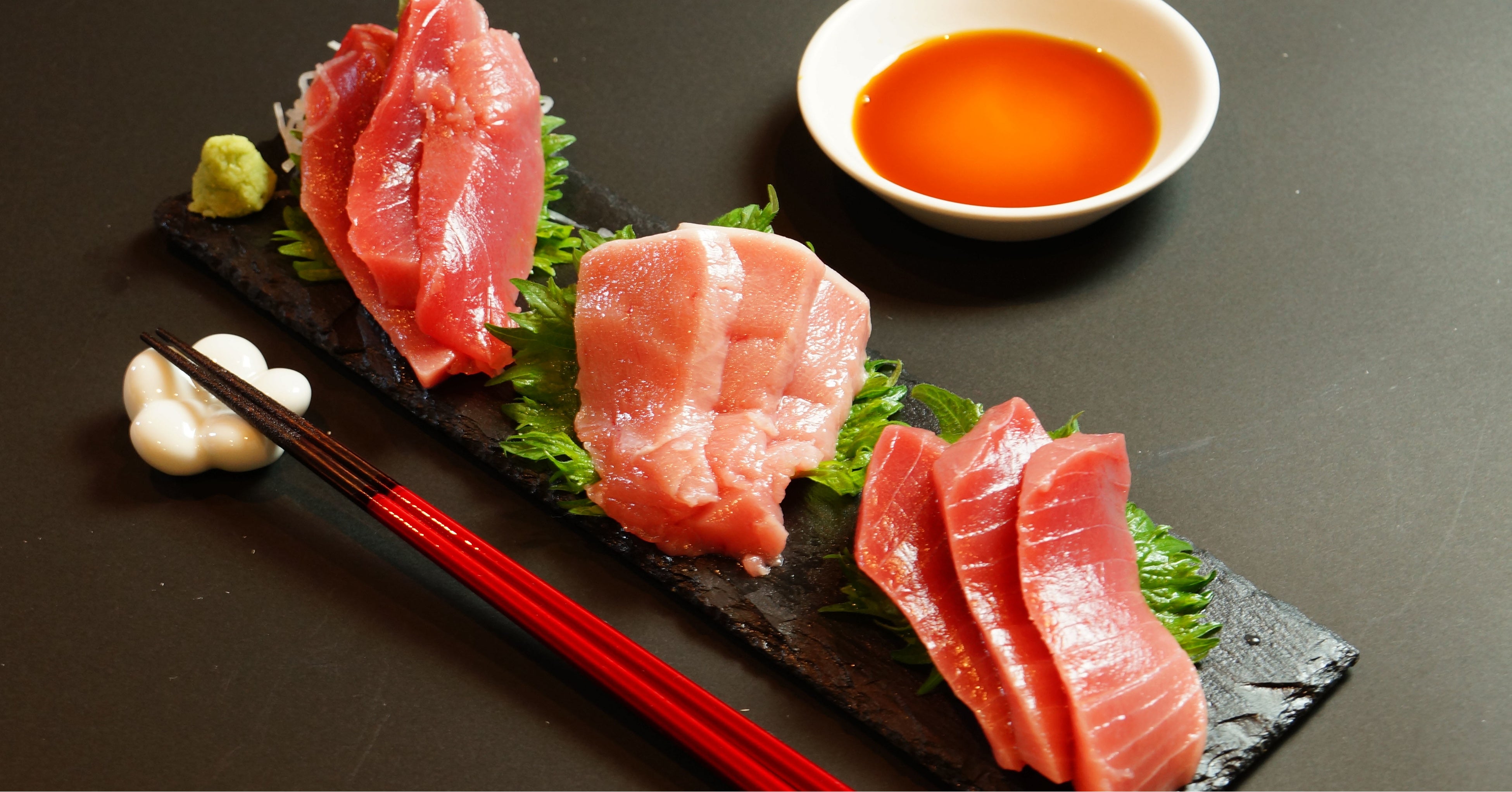 上から「赤身」「大トロ」「中トロ」