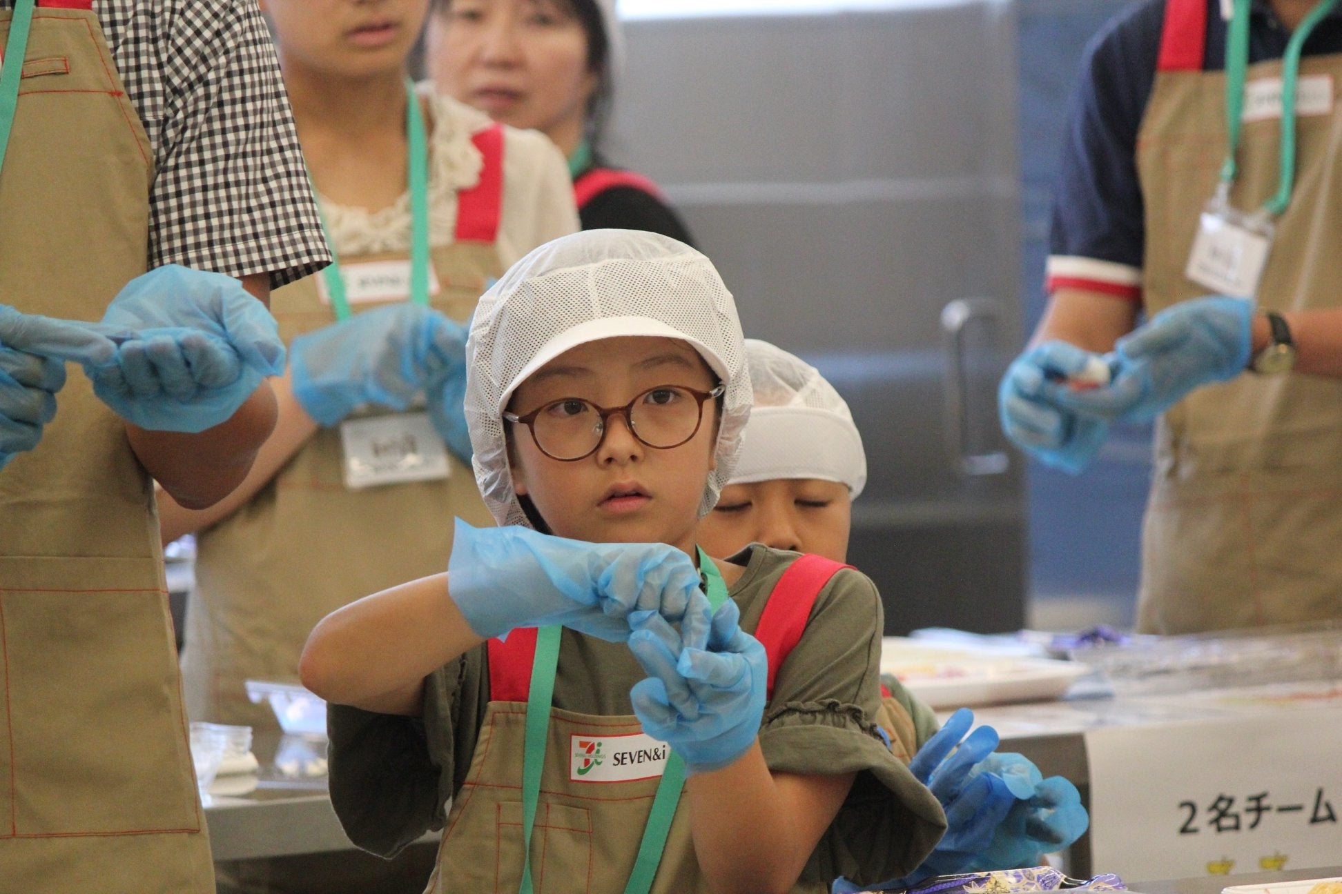 お寿司づくりに挑戦