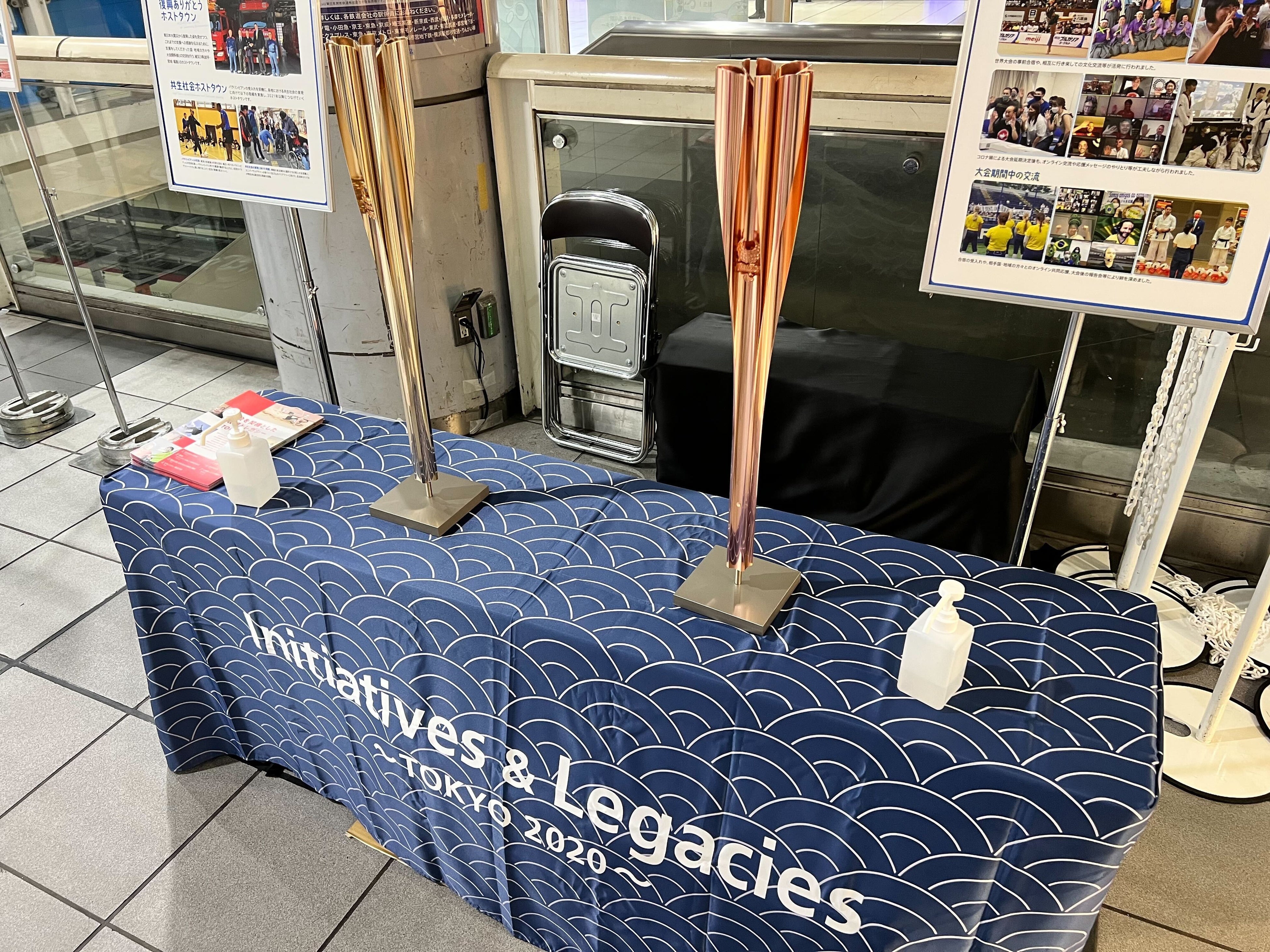 大会聖火リレートーチの展示