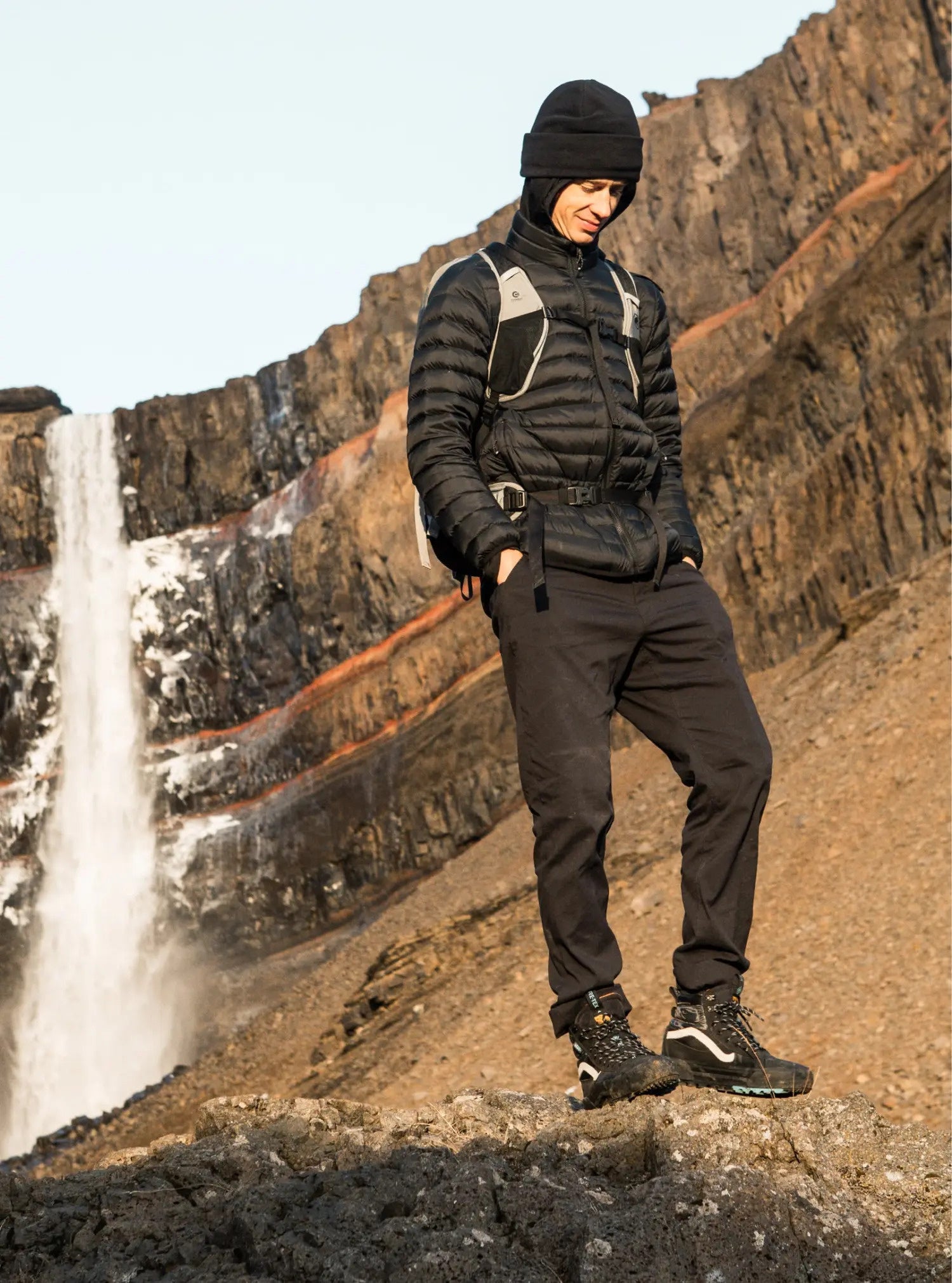 冬の通勤・旅行を、暖かく身軽に。メリノウール配合ライナーと10ポケットを備えた686「EVERYWHERE PANT」、2026年秋冬の販売再開