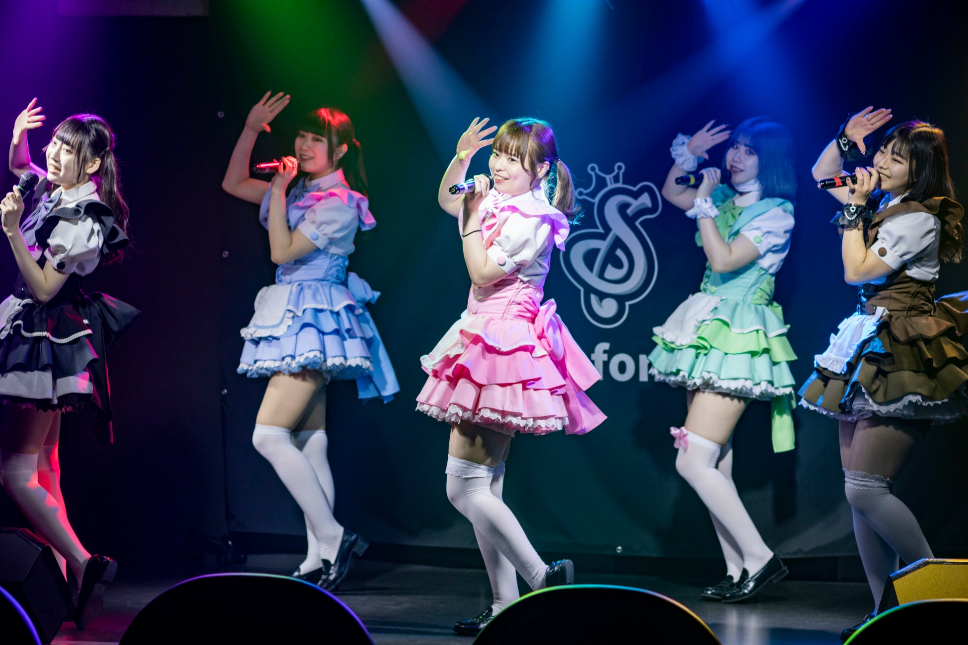 ライブレポート アキバメイドカフェ トイグループ 所属キャスト が豪華出演 Musiclivetoybox 株式会社ネクストコミュニケーションのプレスリリース ライブレポート アキバメイドカフェ トイグループ 所属キャスト が豪華出演 Musiclivetoybox 株式会社ネクストコミュニケーションのプレスリリース