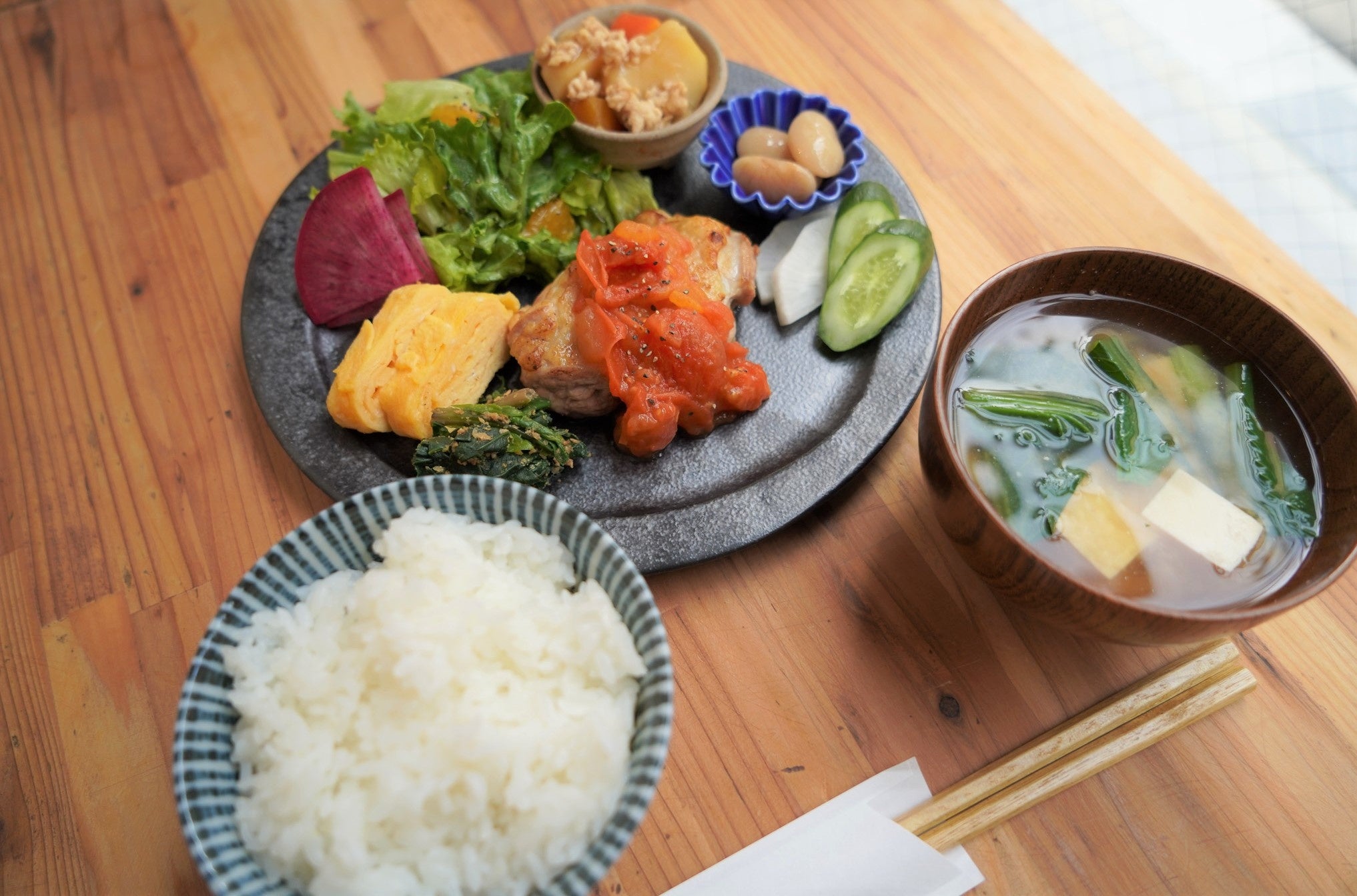 昼ごはんプレート（土日祝）　¥1000