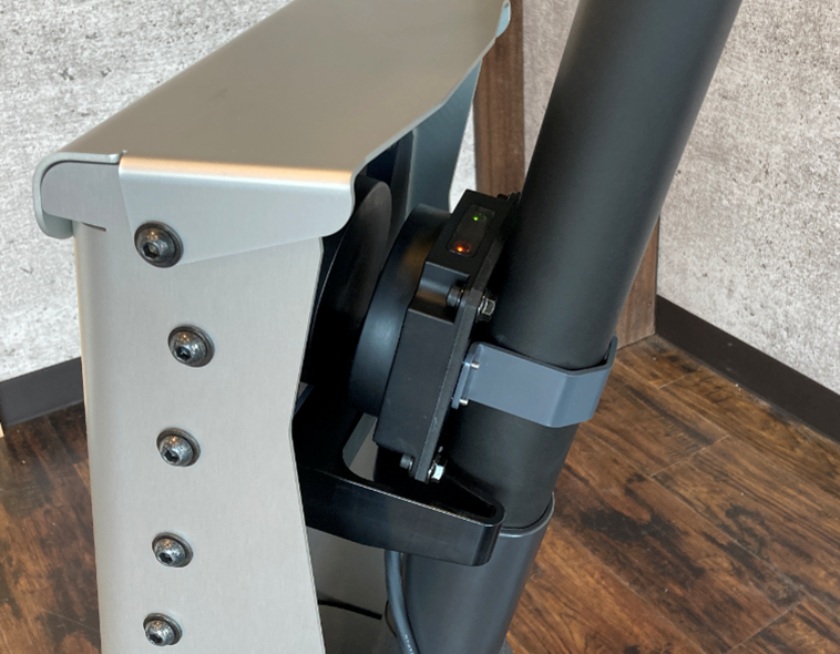 ワイヤレス充電スタンドに停車時の様子