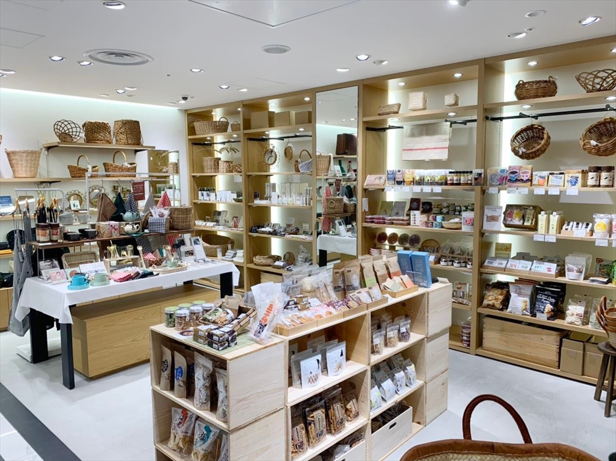 まきさん店 本日より1/8(水)まで大分トキハ本店1F正面入口にてポップアップ