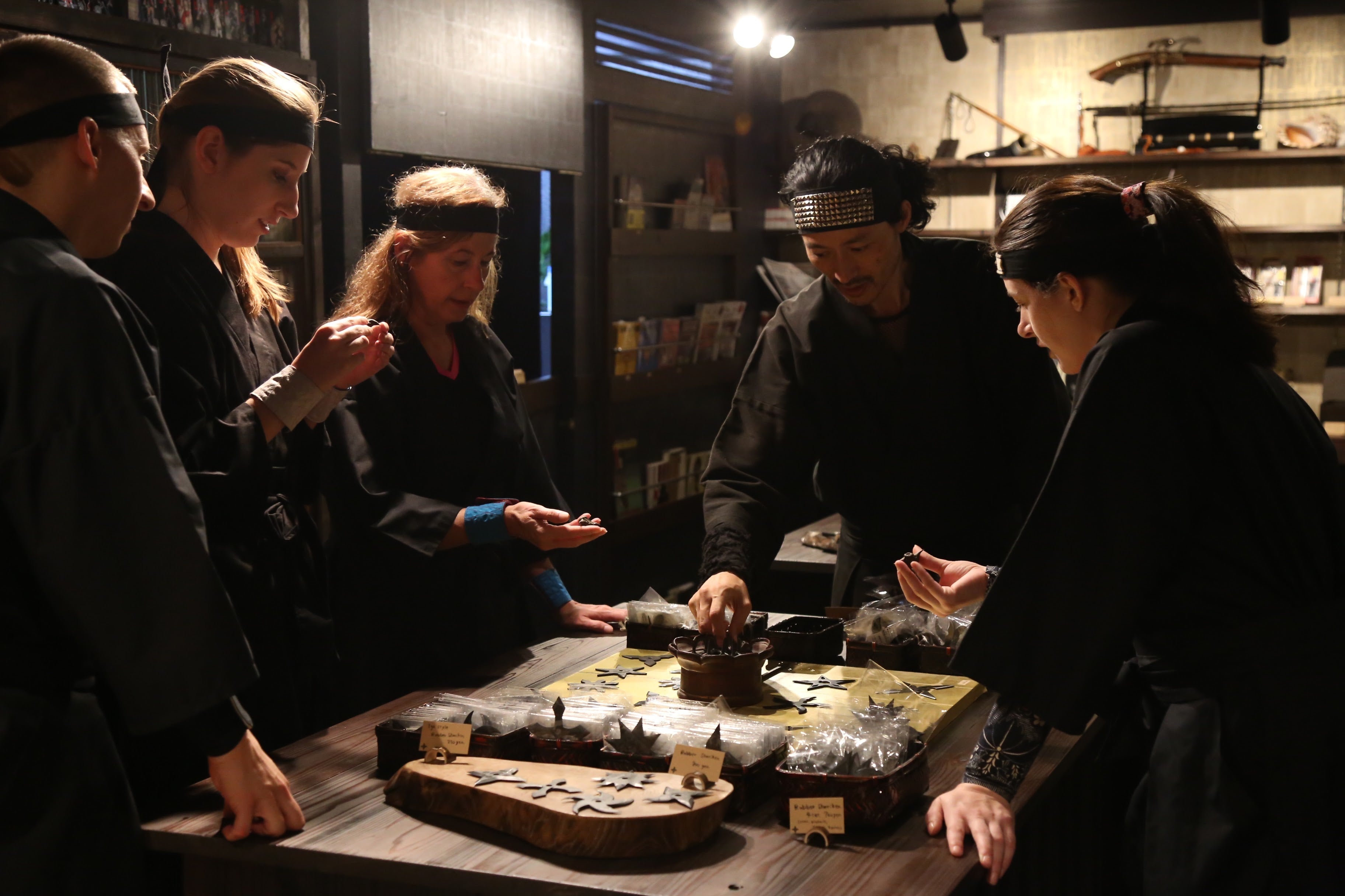 忍者の武器や道具の使い方を解説