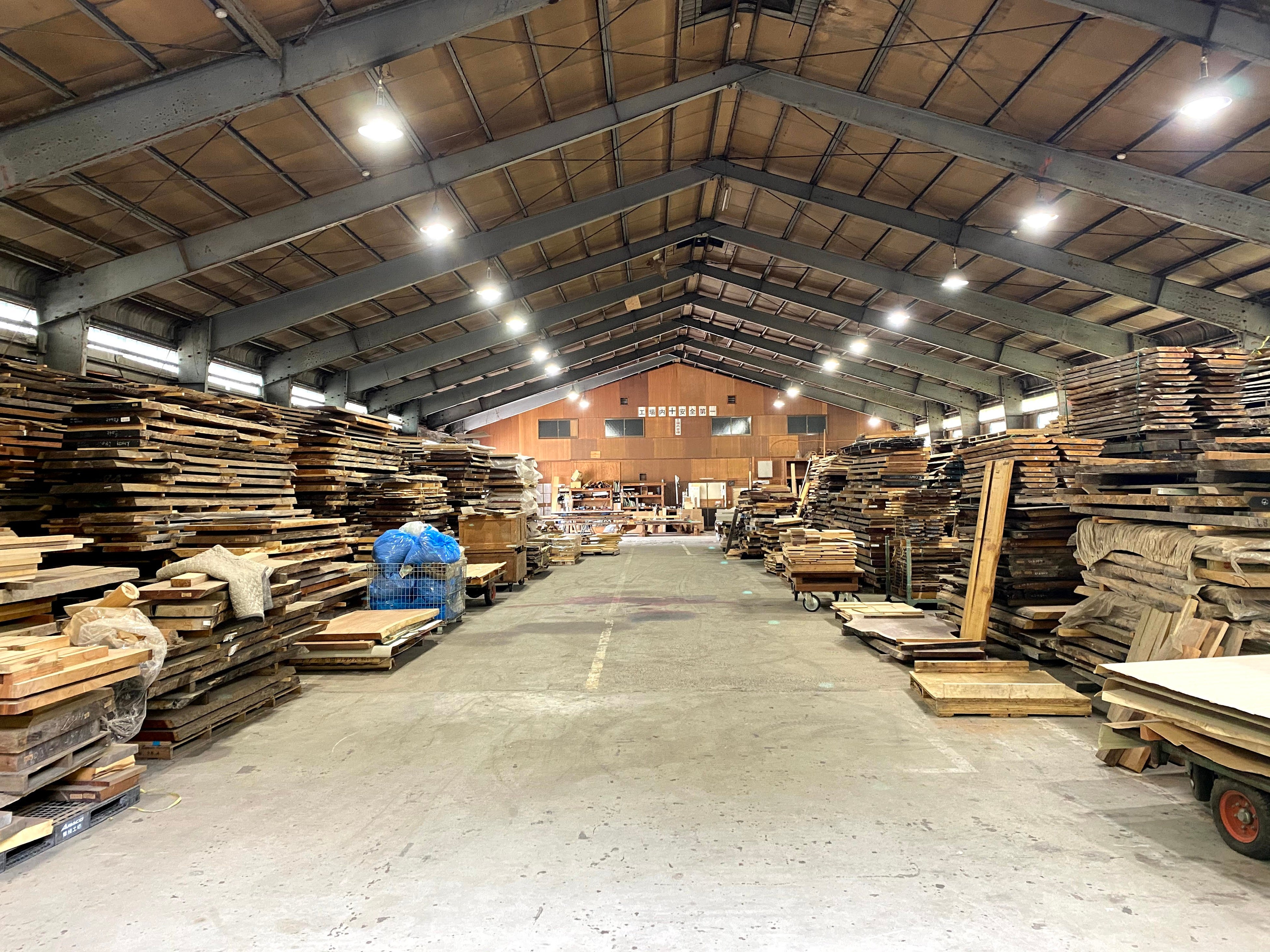 人智を超えた自然の神秘的なパワーが溢れる空間だ