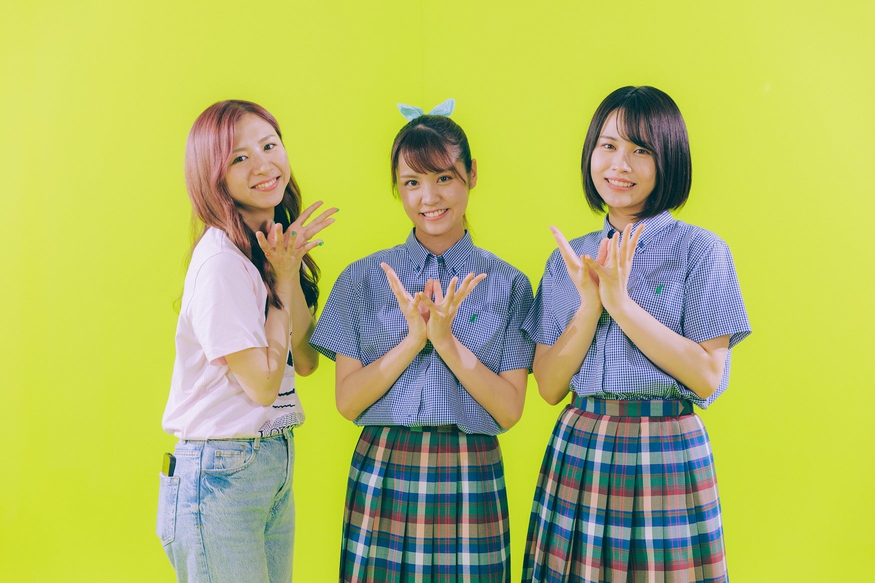 槙田紗子（左）、浅井あやね（中央）、山口ことね（右）