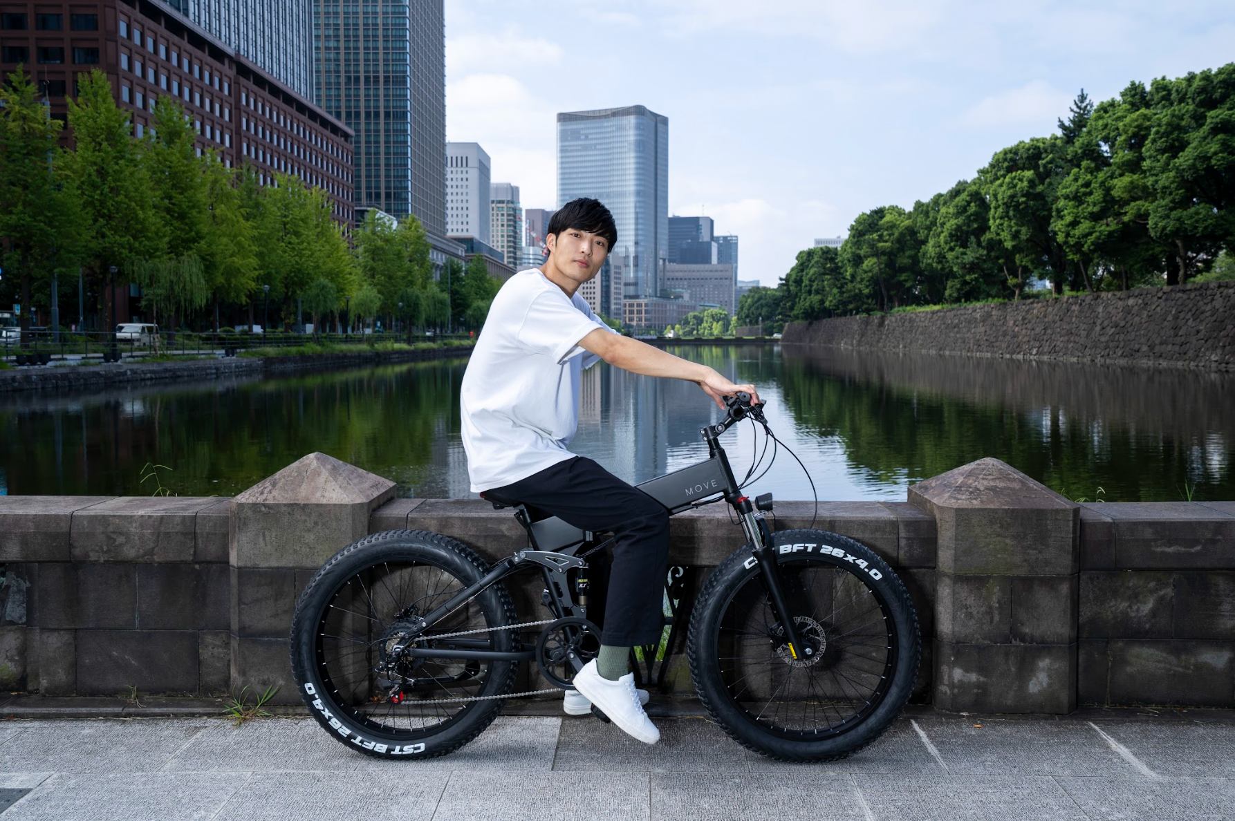 新商品】Makuakeで1,500万円以上を調達した話題の次世代E-Bike「MOVE X